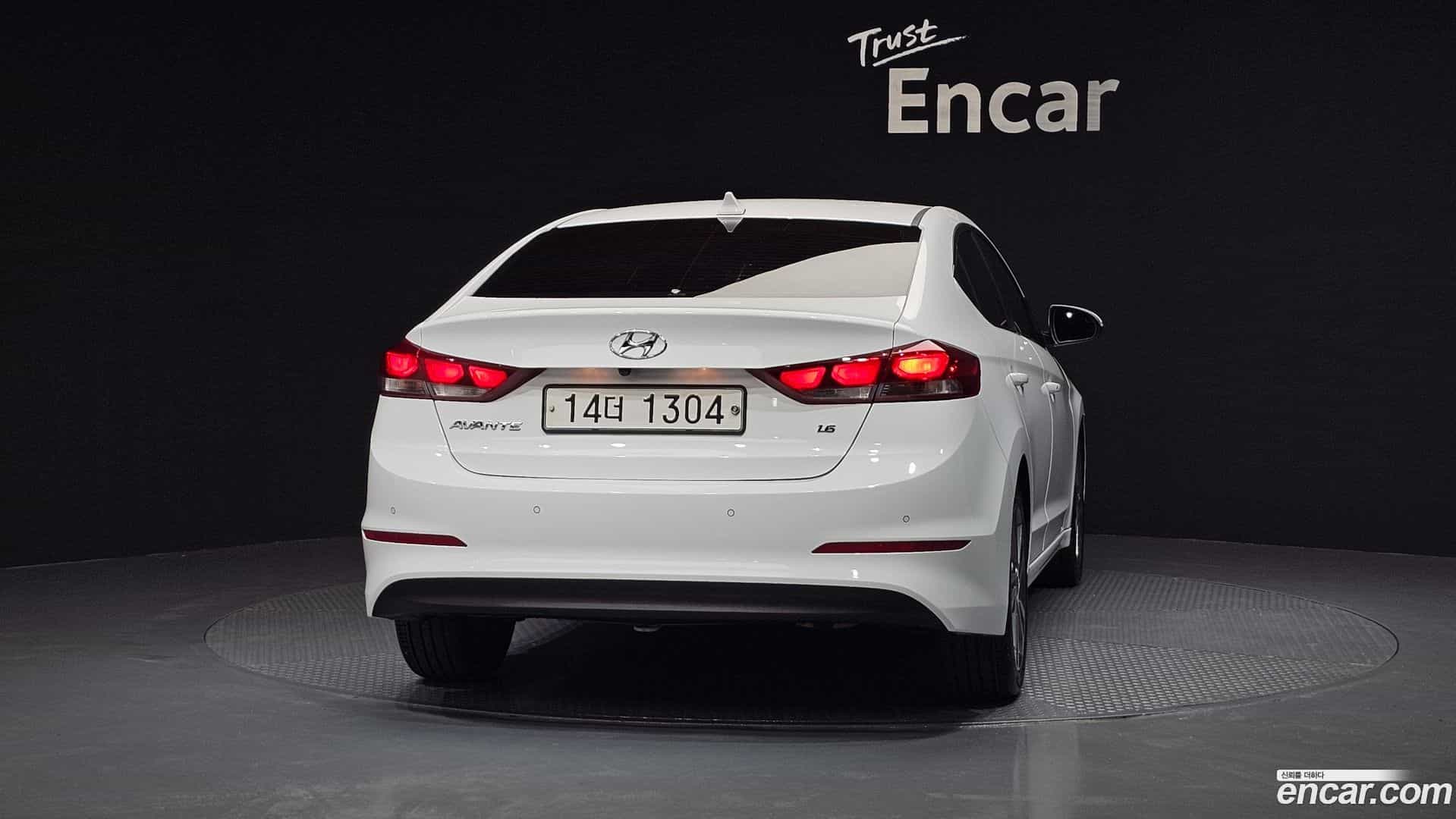 AVANTE Hyundai 2018.8-OUTER-004