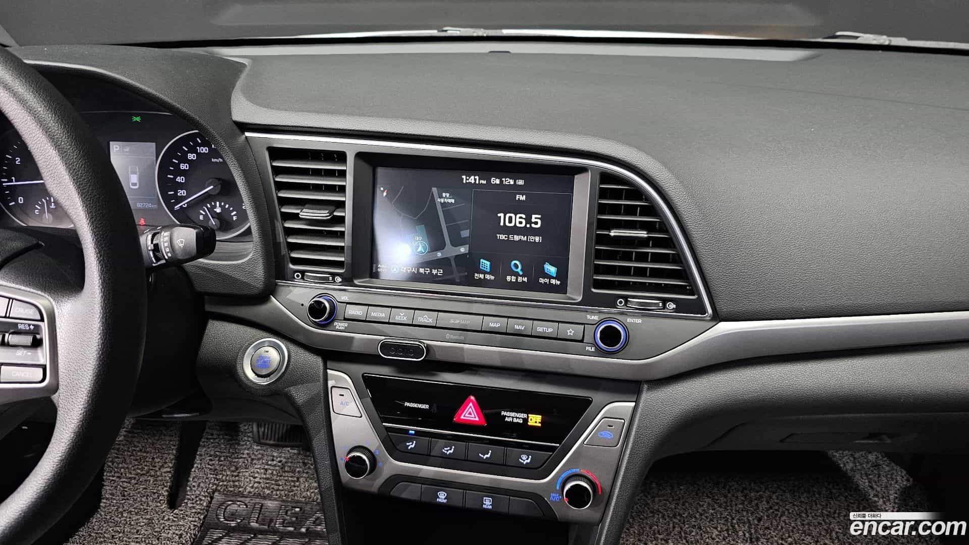 AVANTE Hyundai 2018.8-OPTION-018