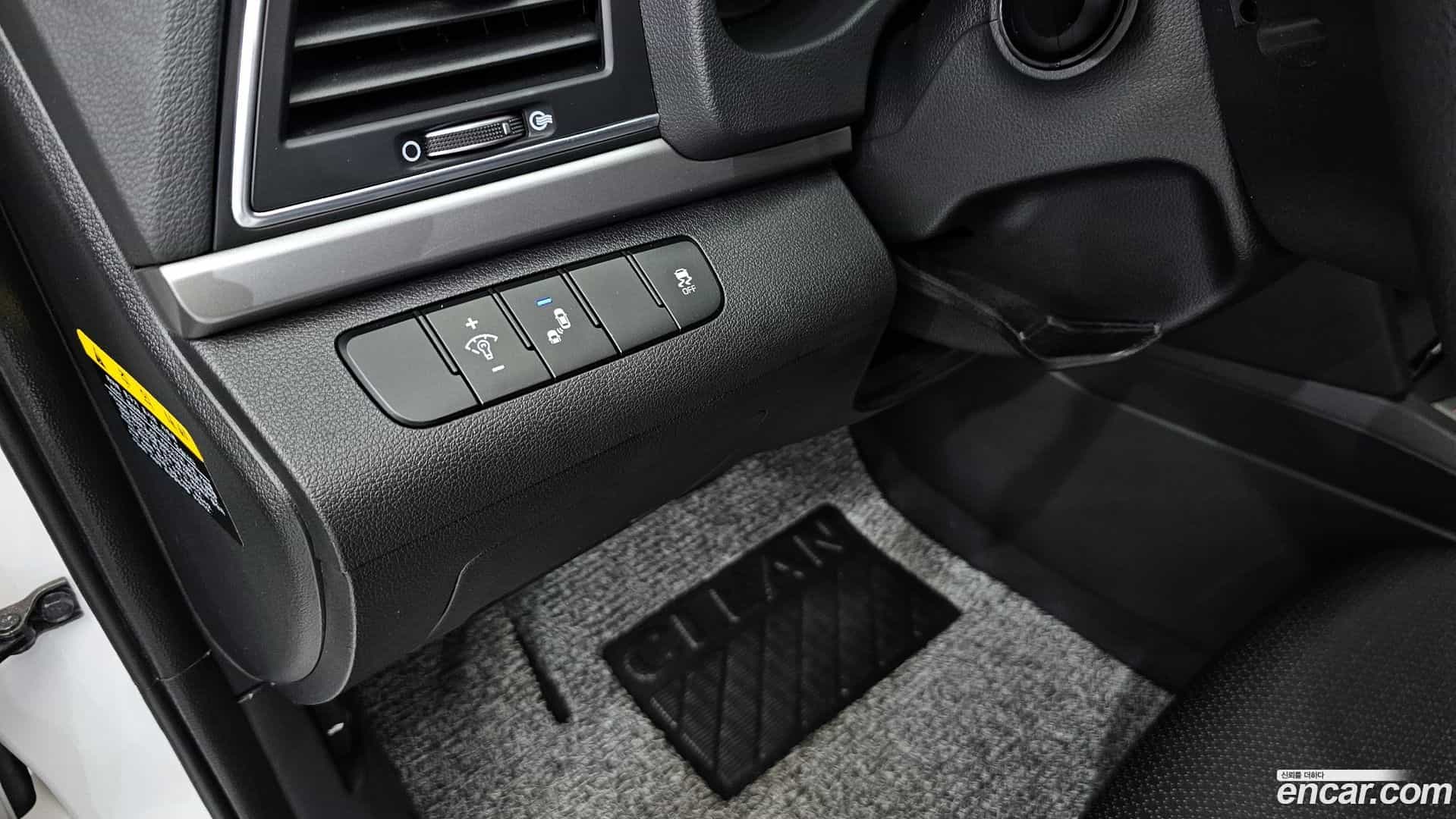 AVANTE Hyundai 2018.8-OPTION-020