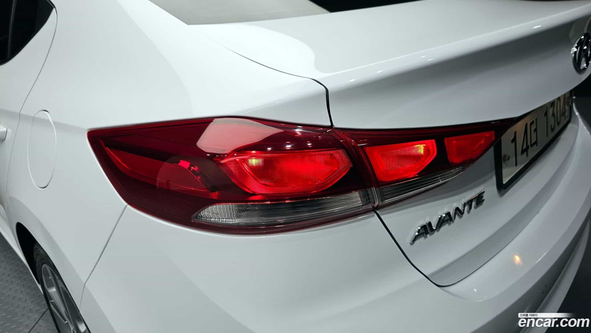 AVANTE Hyundai 2018.8-OUTER-033