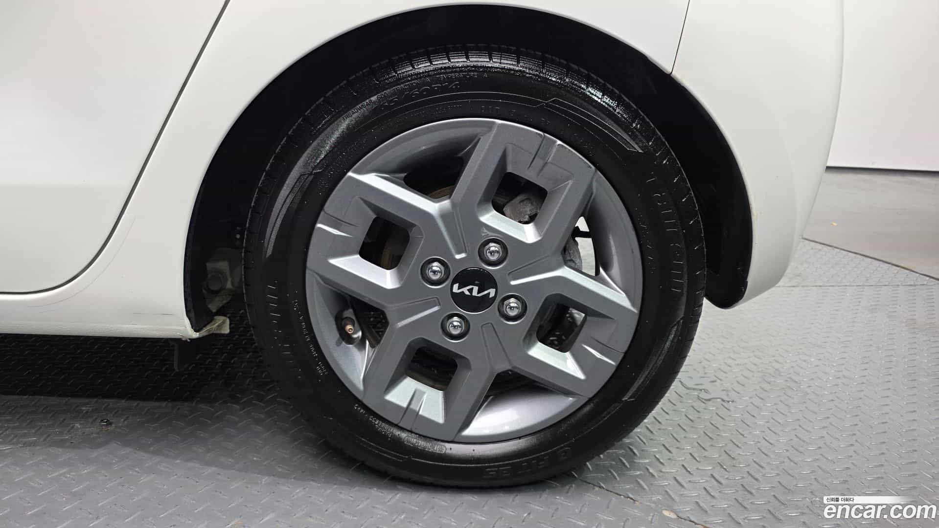 RAY Kia 2023.4-OUTER-031
