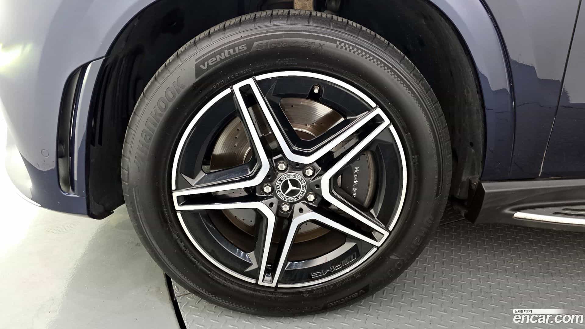 GLE-Class Mercedes-Benz 2021.1-OUTER-005