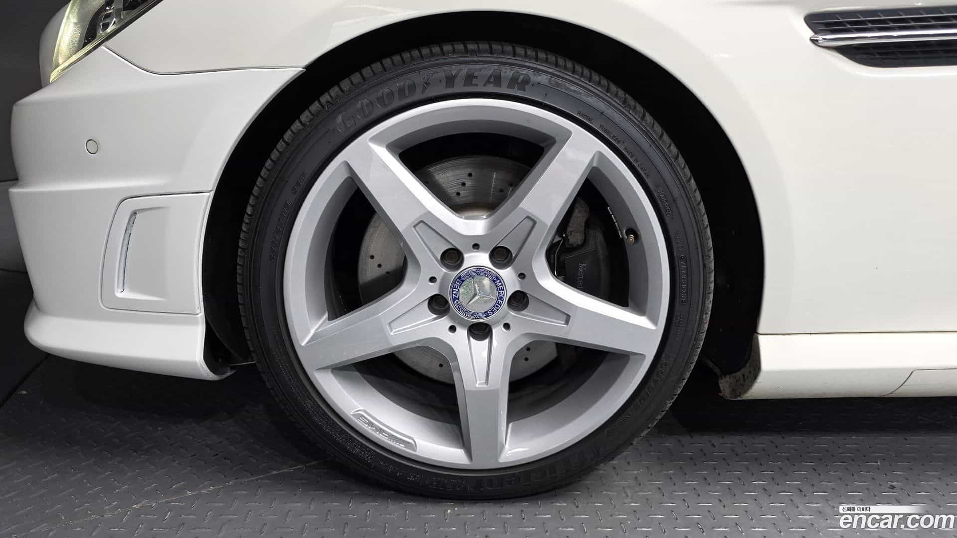 SLK-Class Mercedes-Benz 2013.3-OUTER-005