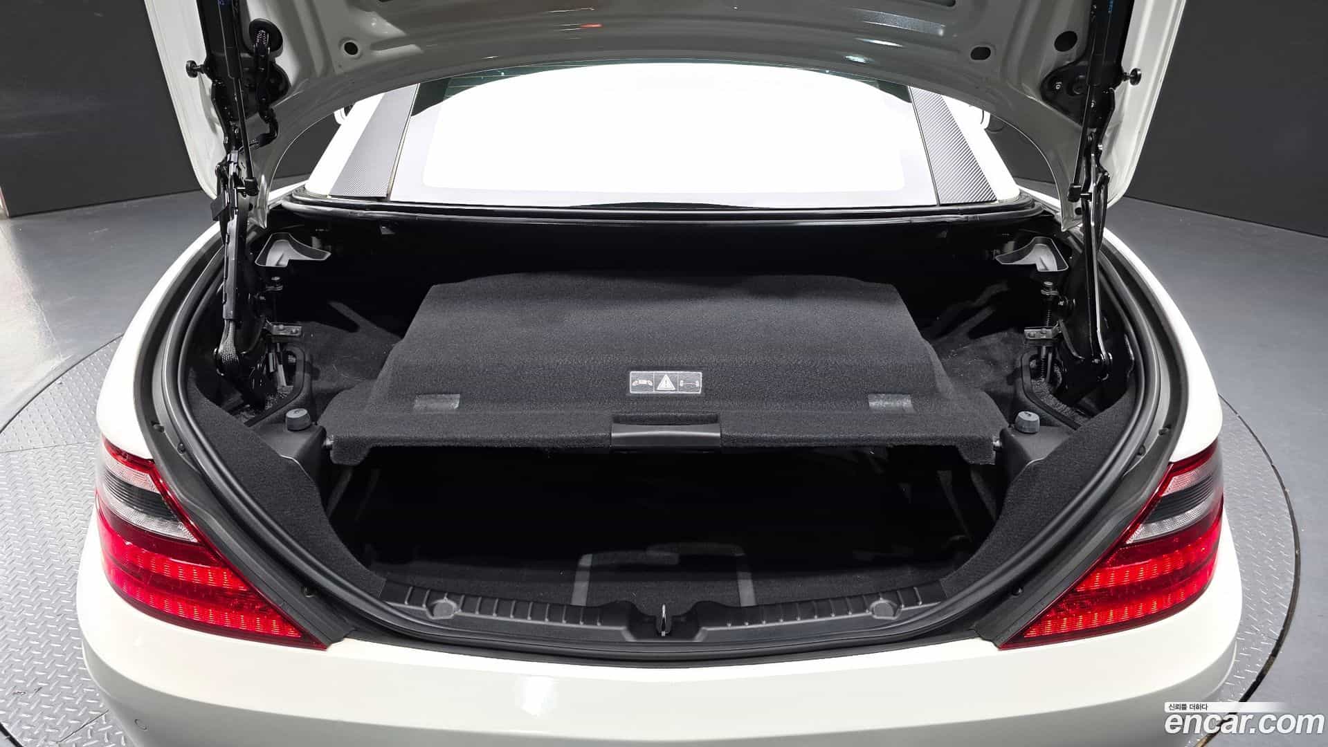 SLK-Class Mercedes-Benz 2013.3-OPTION-024