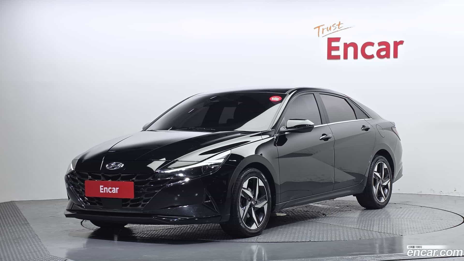 AVANTE Hyundai 2020.6-OUTER-001