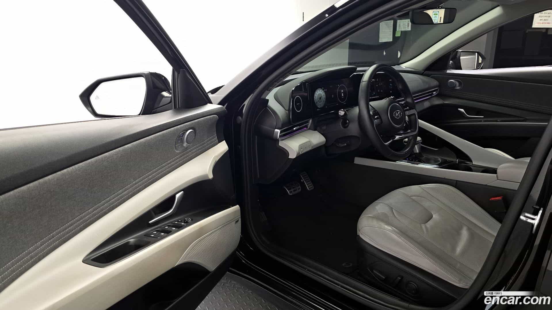 AVANTE Hyundai 2020.6-INNER-010