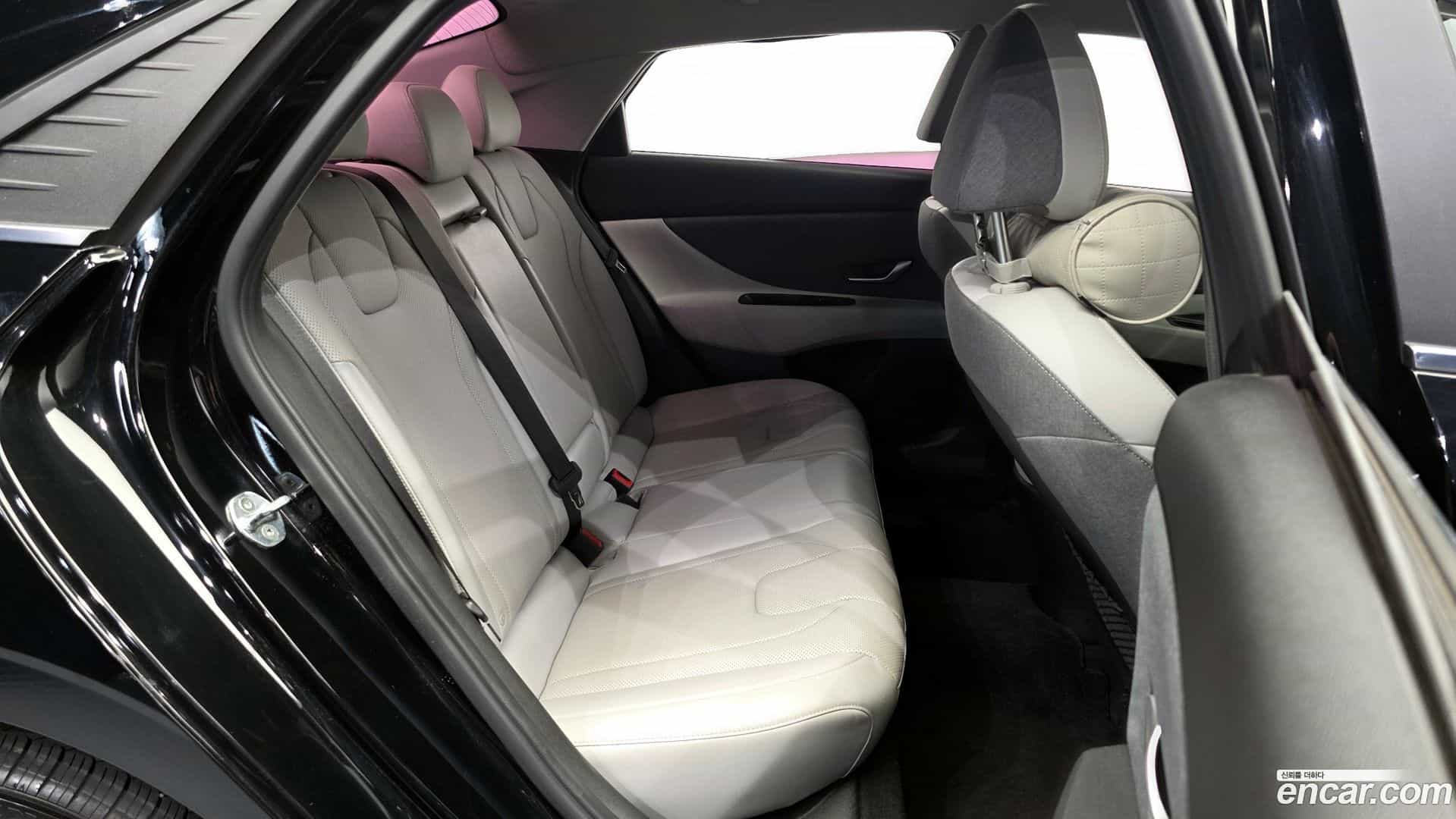 AVANTE Hyundai 2020.6-OPTION-015