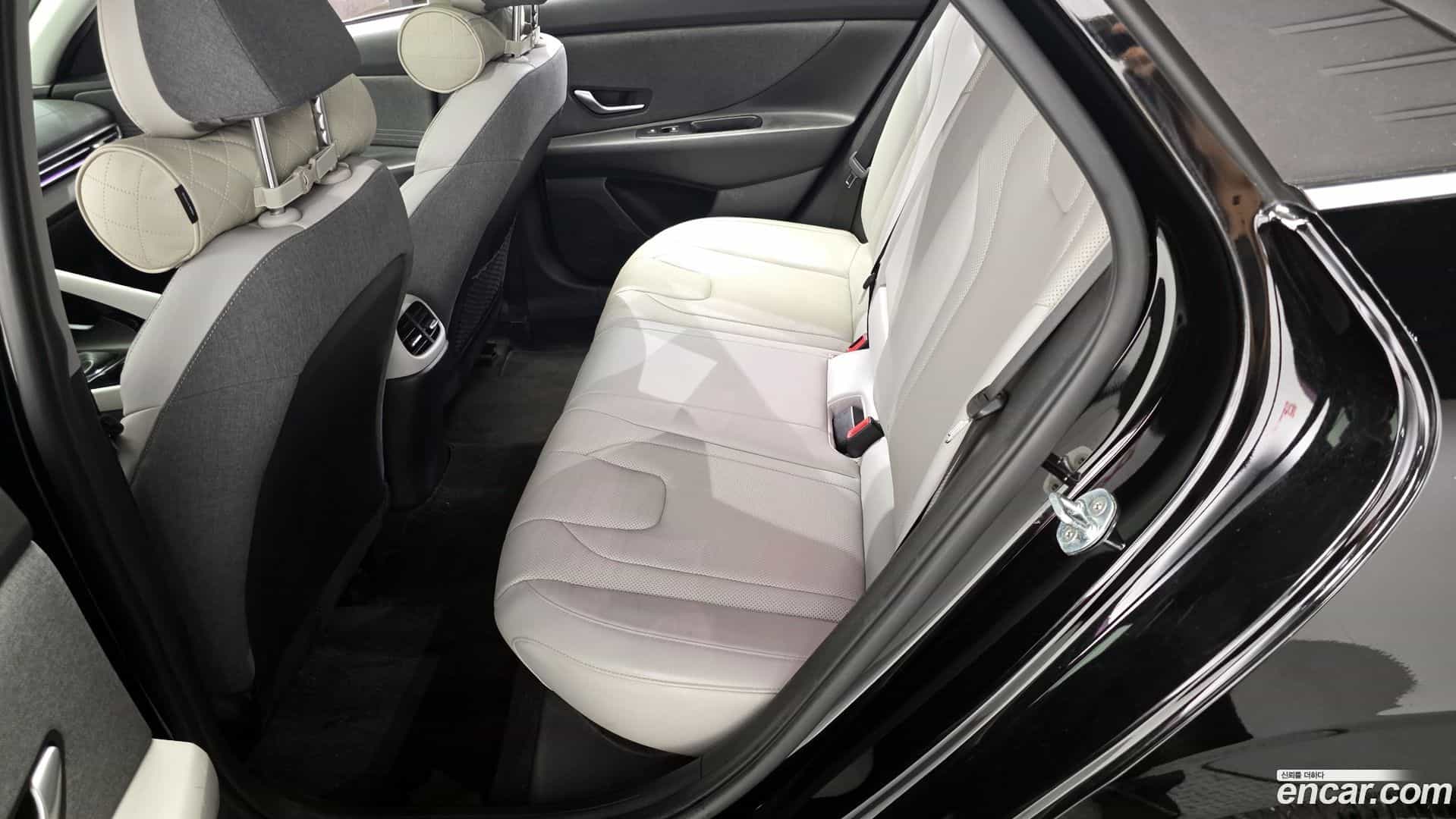 AVANTE Hyundai 2020.6-OPTION-016