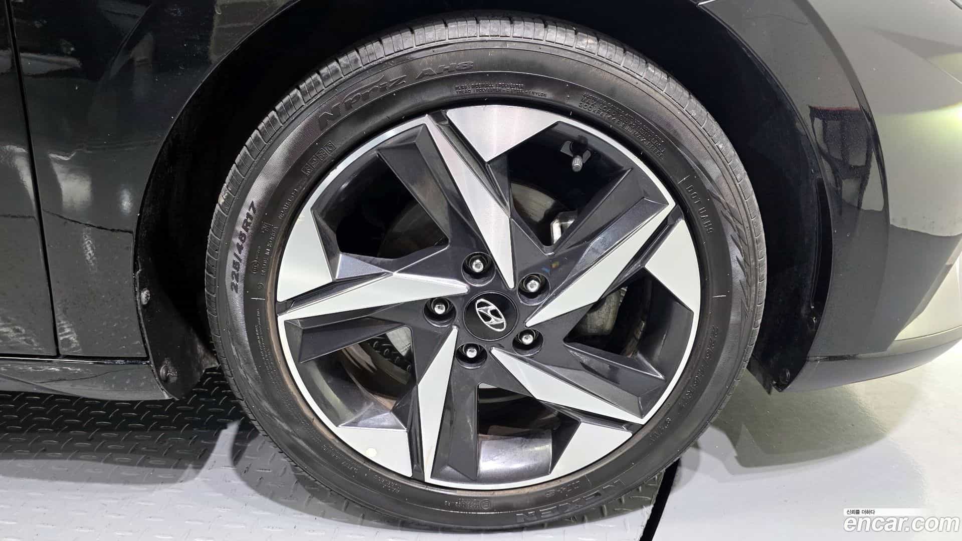 AVANTE Hyundai 2020.6-OUTER-031