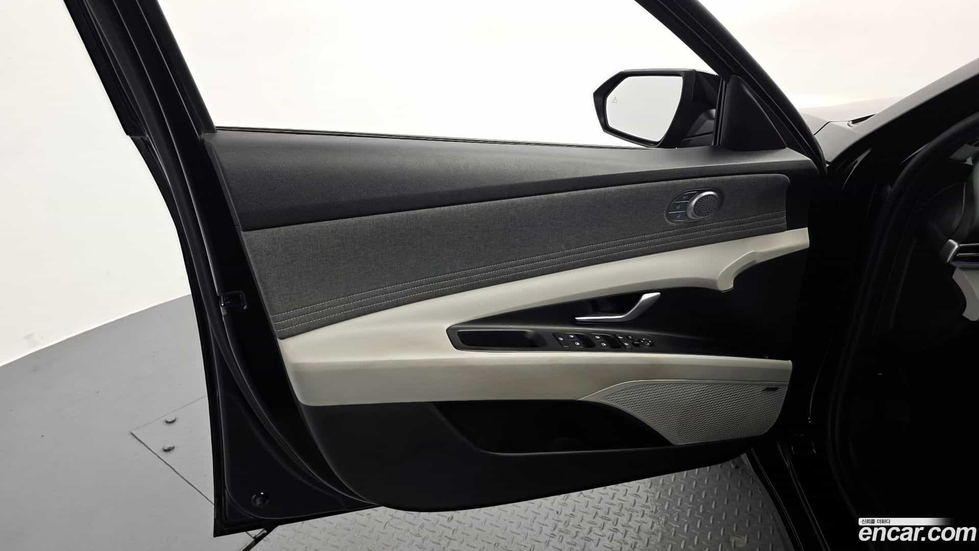 AVANTE Hyundai 2020.6-INNER-034