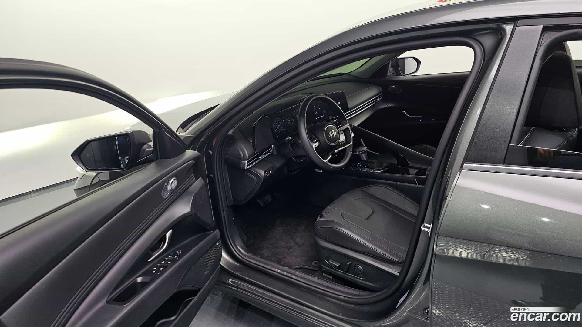 AVANTE Hyundai 2026.0-INNER-010