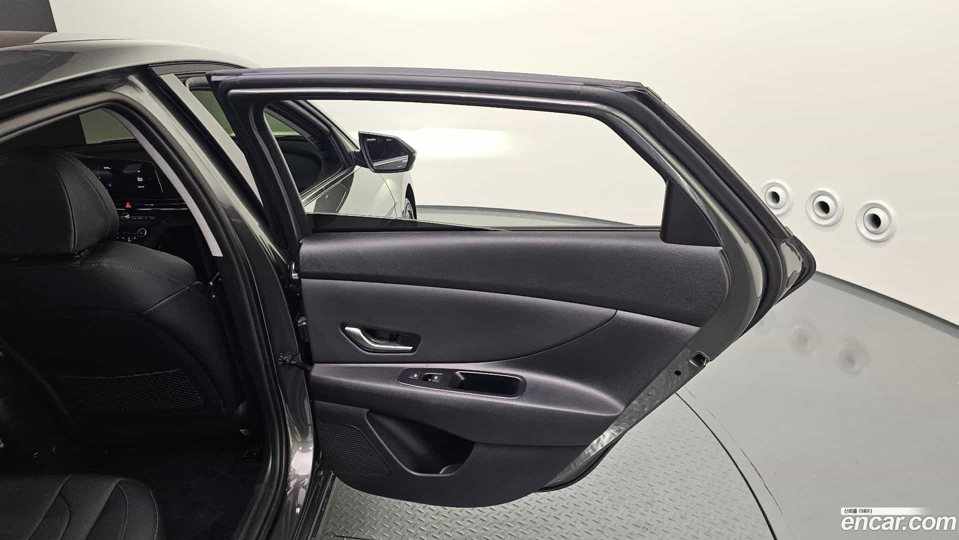 AVANTE Hyundai 2026.0-INNER-035