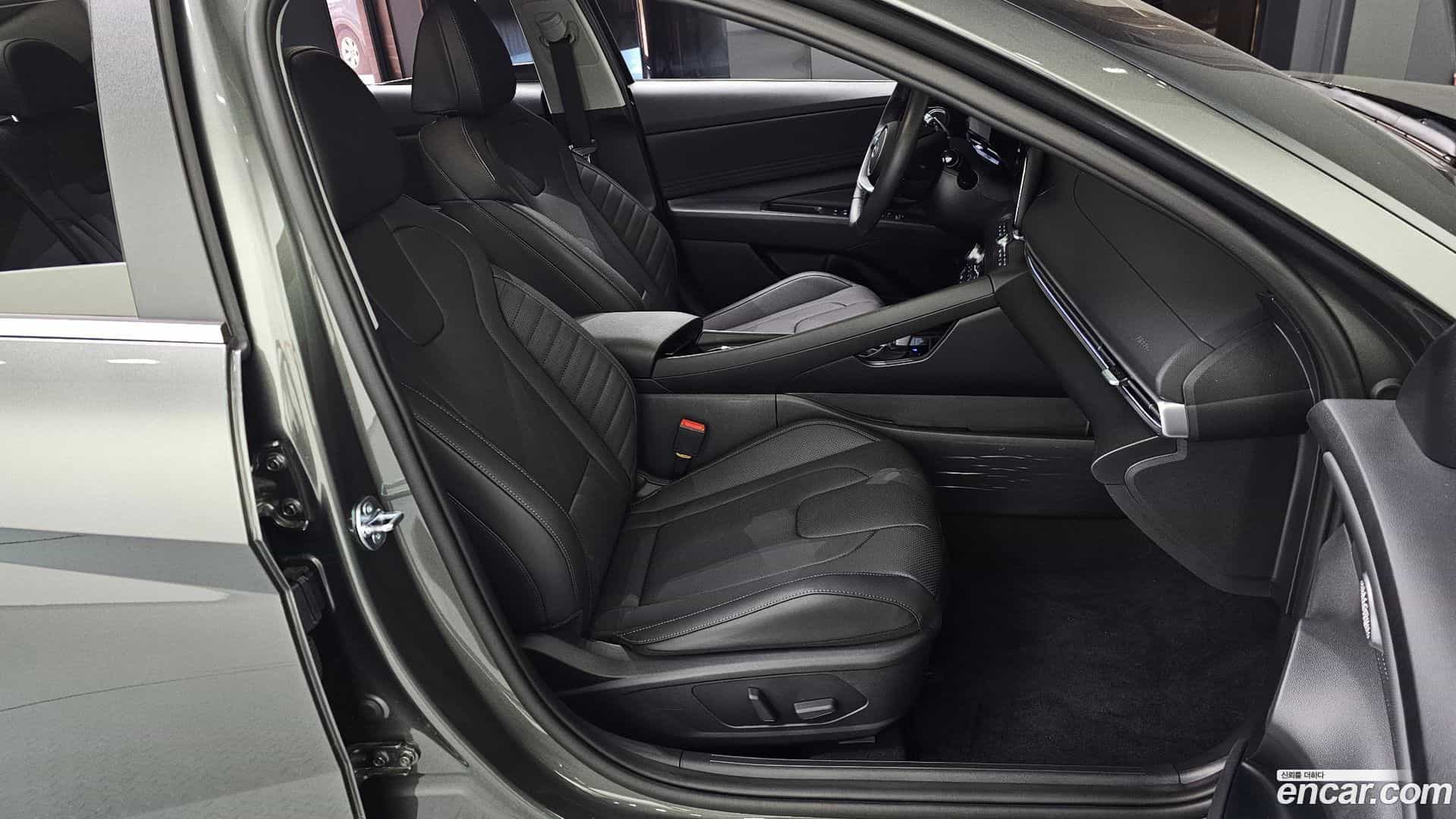 AVANTE Hyundai 2026.0-INNER-036