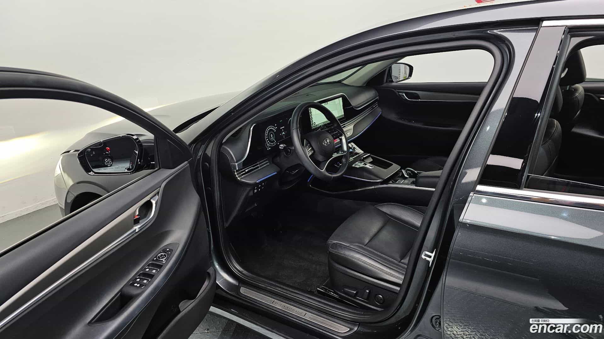 Grandeur Hyundai 2021.5-INNER-010