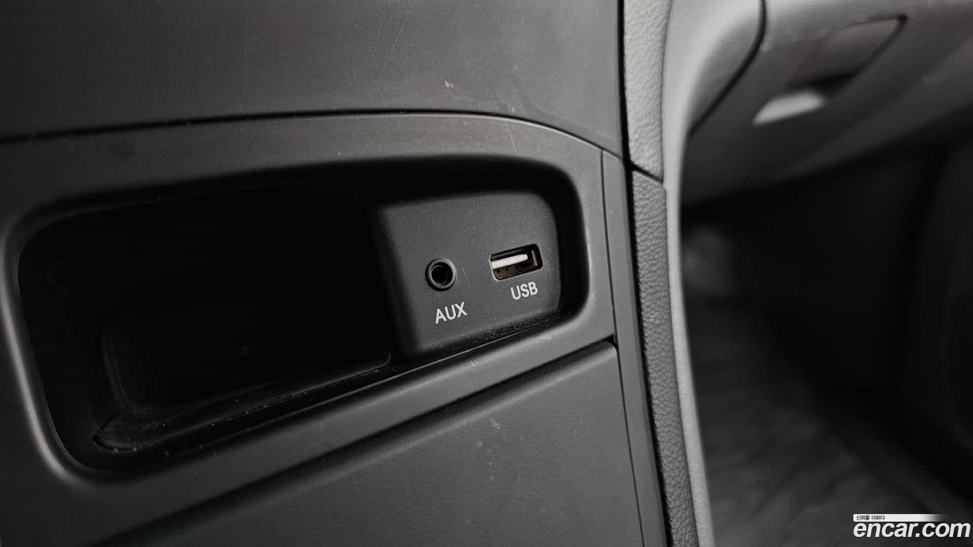 Starex Hyundai 2020.0-OPTION-016