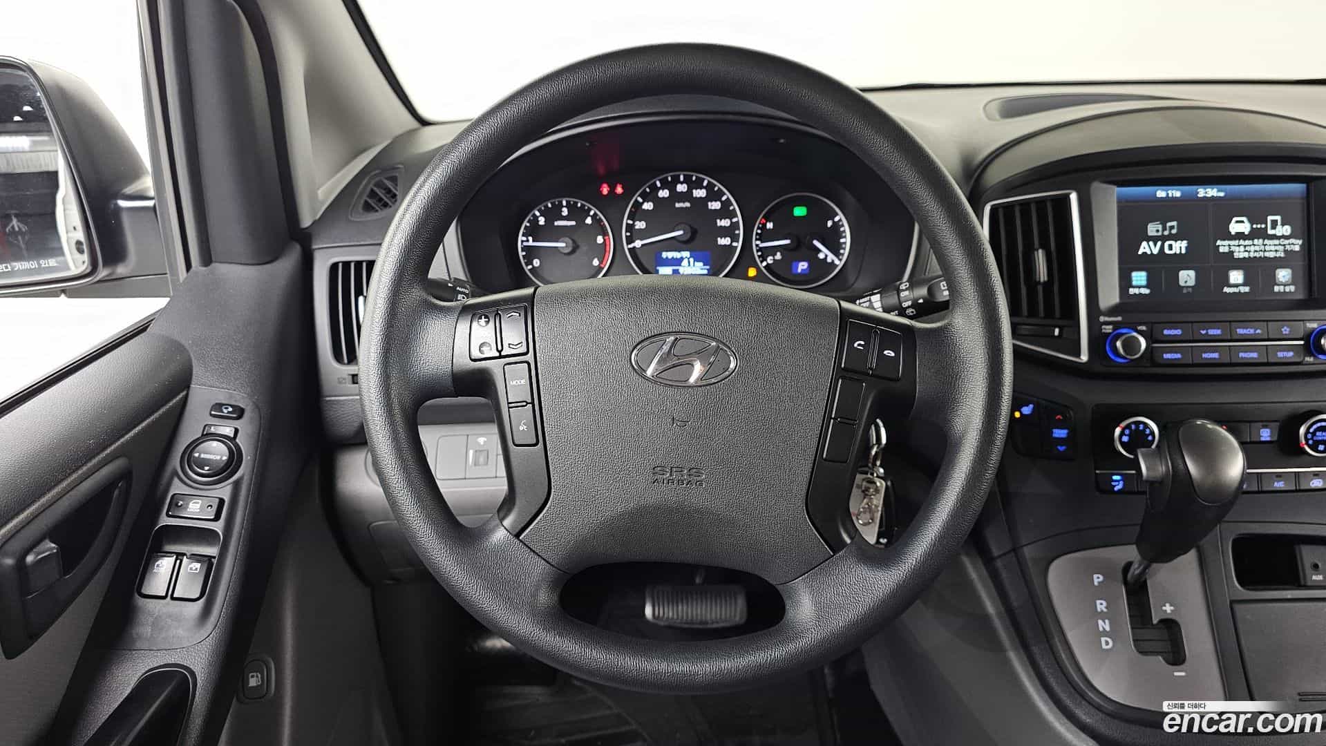 Starex Hyundai 2020.0-OPTION-017