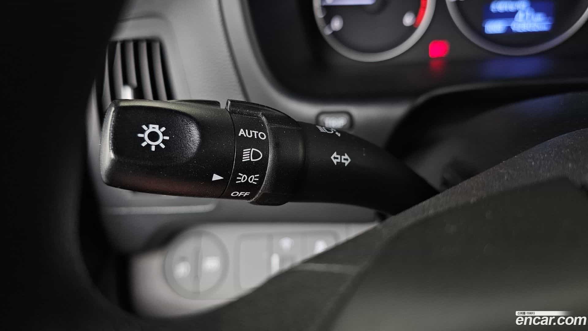 Starex Hyundai 2020.0-OPTION-040