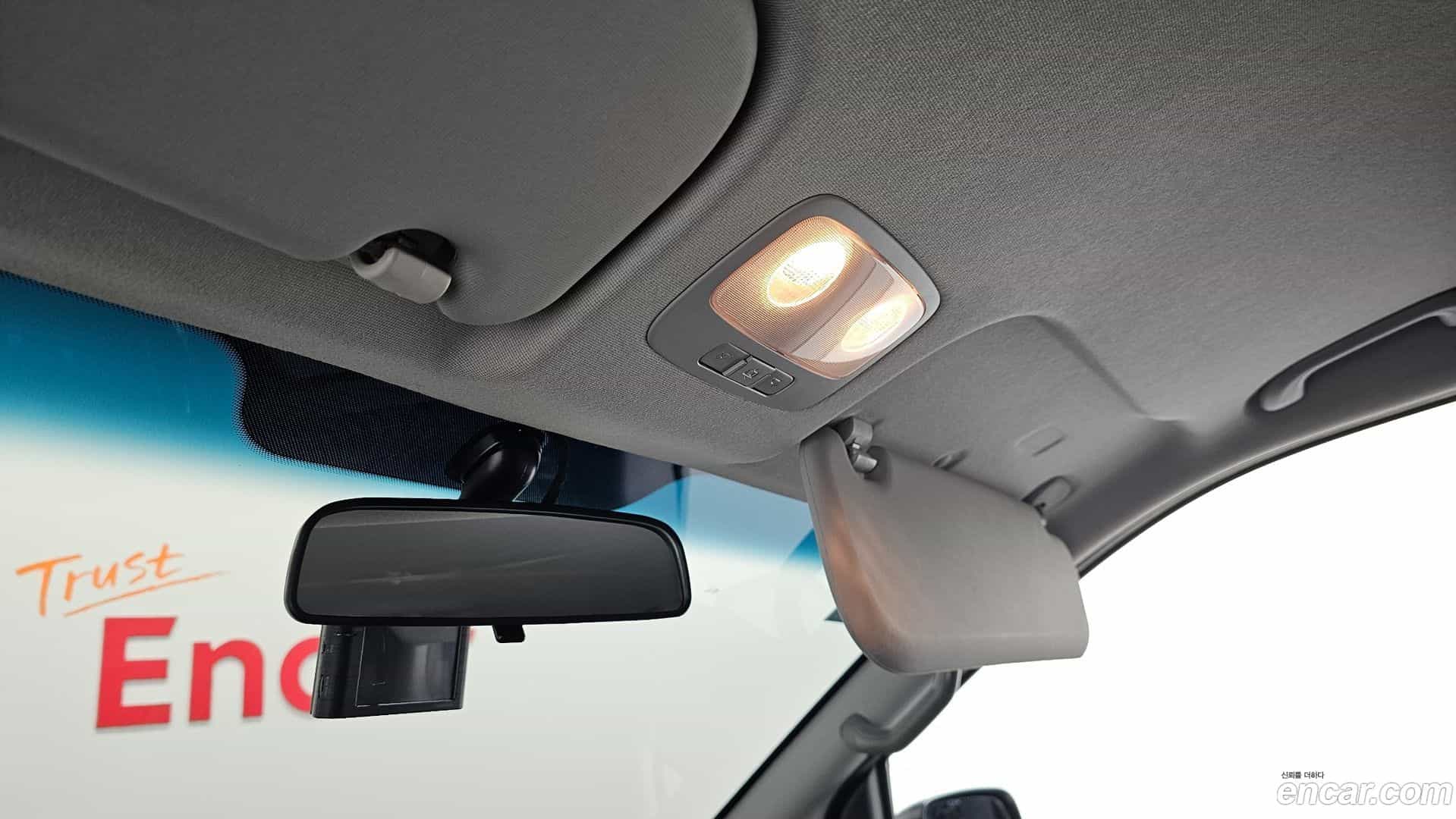 Starex Hyundai 2020.0-OPTION-041
