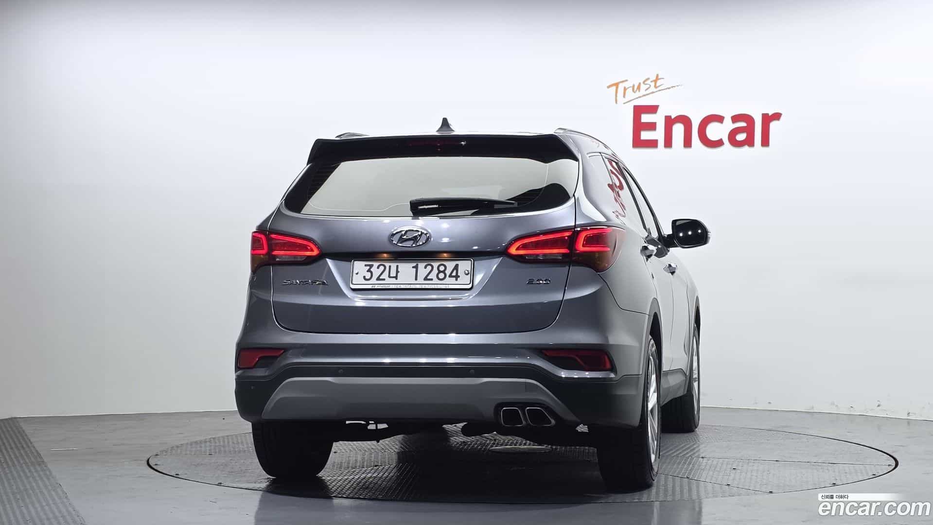 Santafe Hyundai 2018.1-OUTER-004
