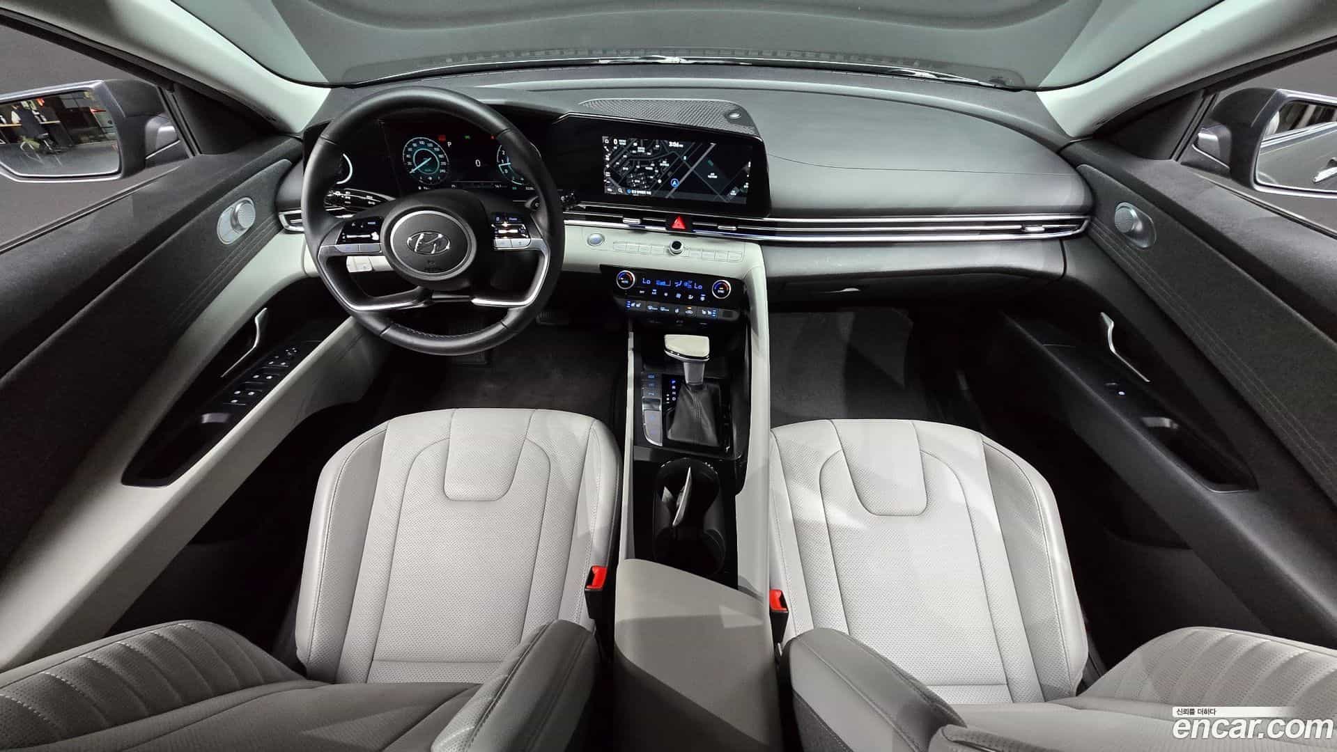 AVANTE Hyundai 2020.4-INNER-007