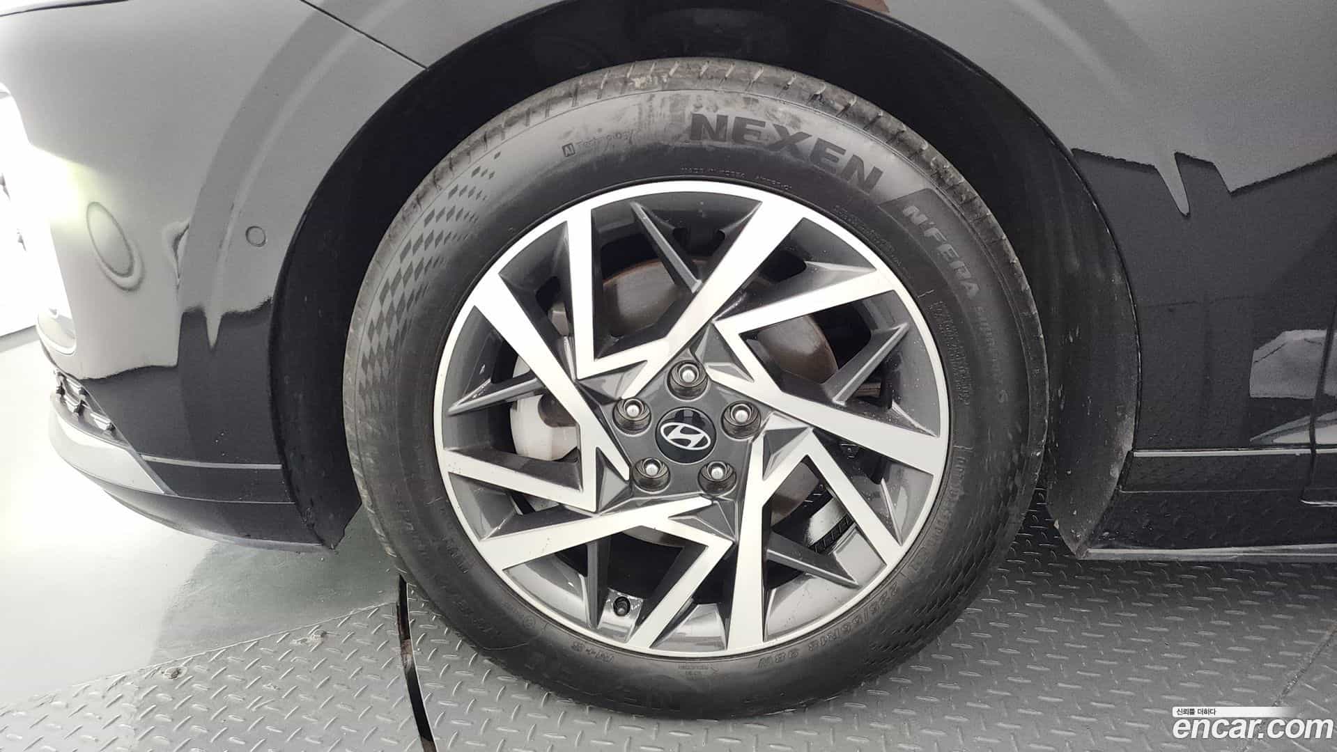 Grandeur Hyundai 2023.0-OUTER-005