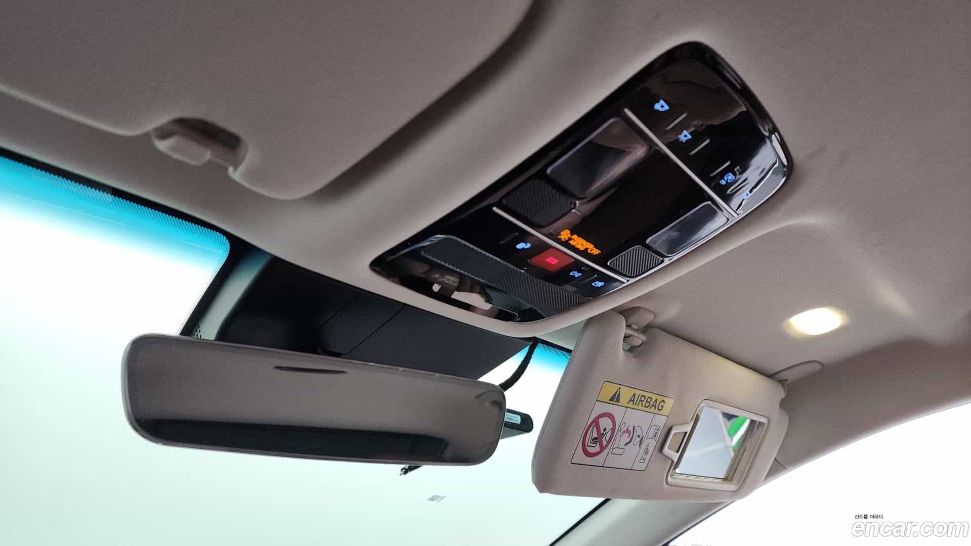 Grandeur Hyundai 2023.0-OPTION-023