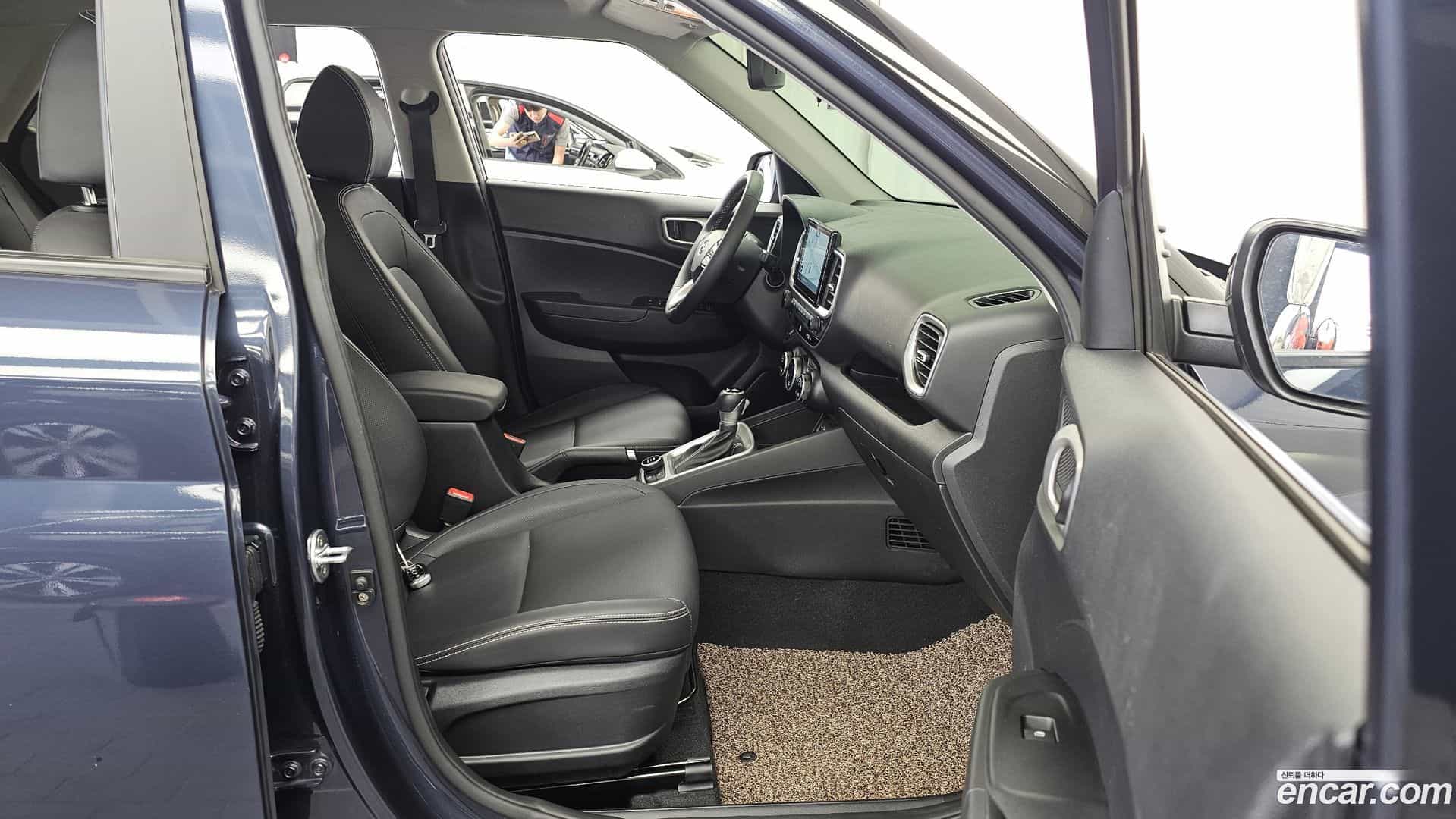 Venue Hyundai 2022.4-OPTION-015