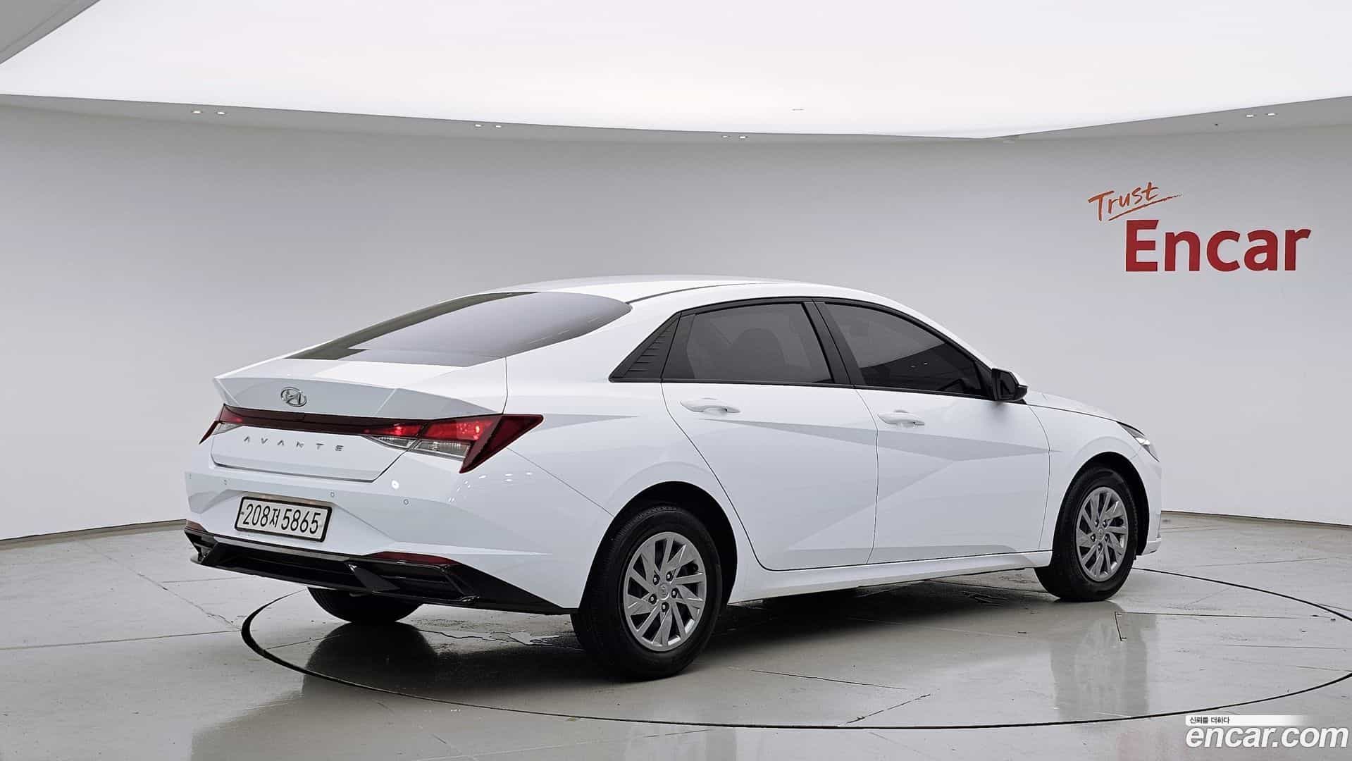 AVANTE Hyundai 2021.0-OUTER-002