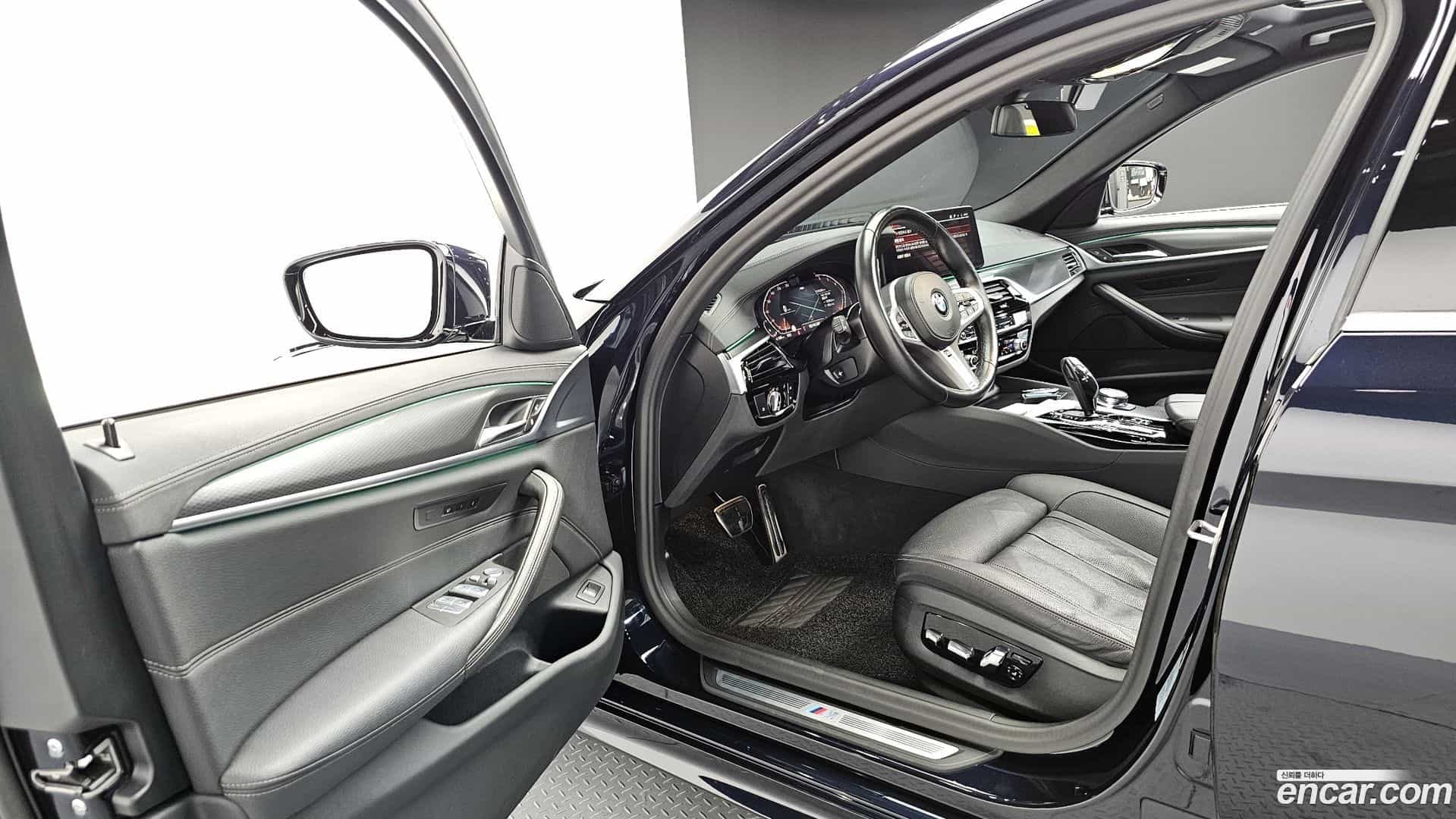 5-Series BMW 2023.6-INNER-010