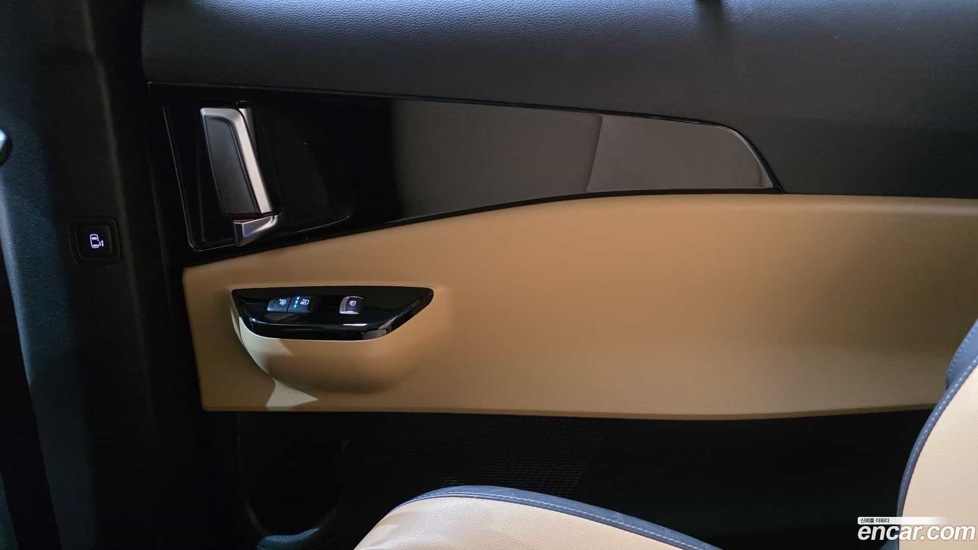 Canival Kia 2022.2-INNER-035