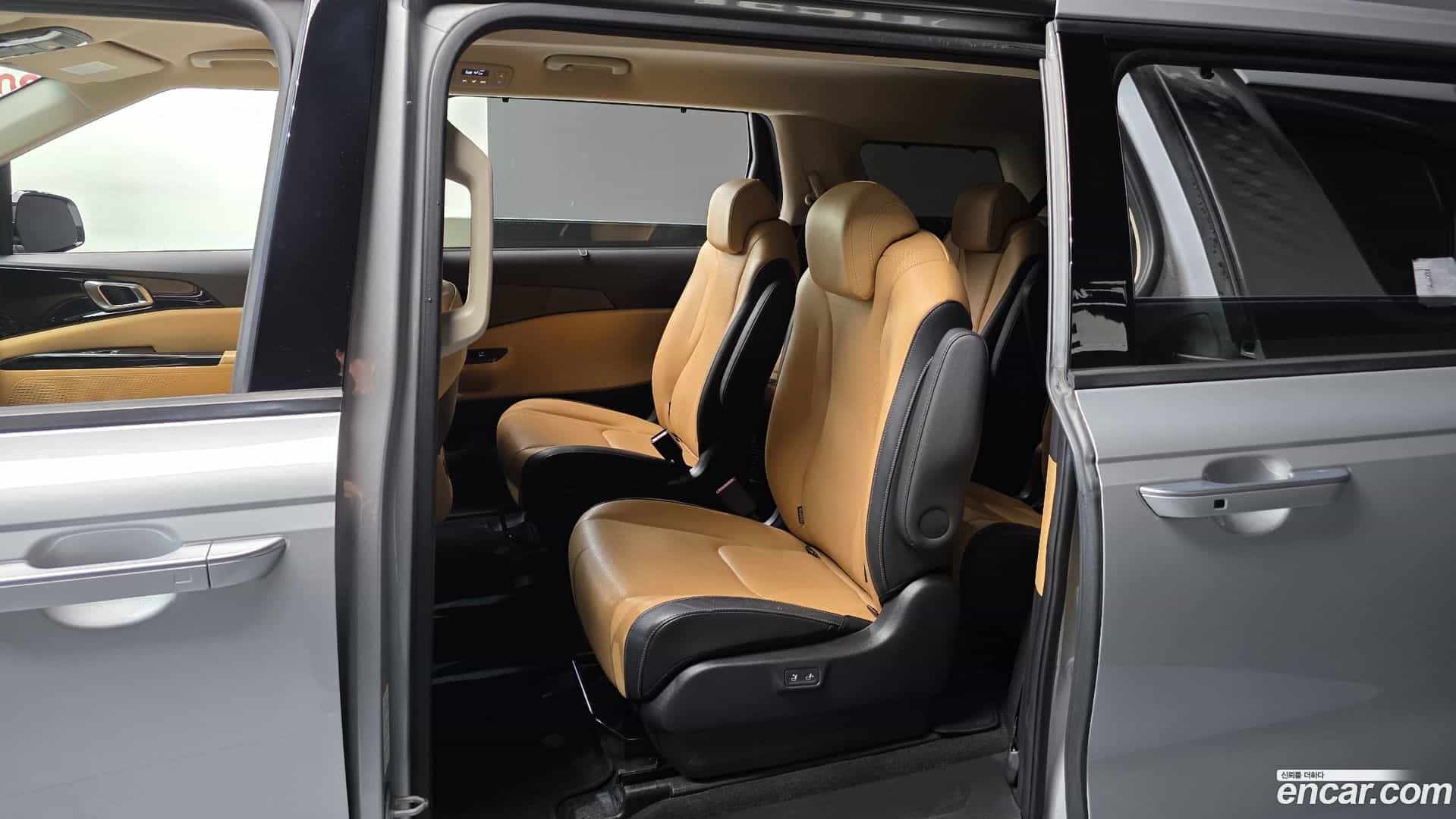 Canival Kia 2022.2-INNER-036