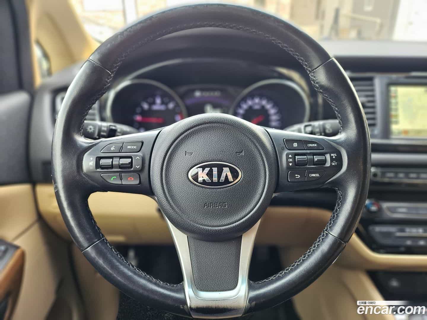 Canival Kia 2016.1-OPTION-015