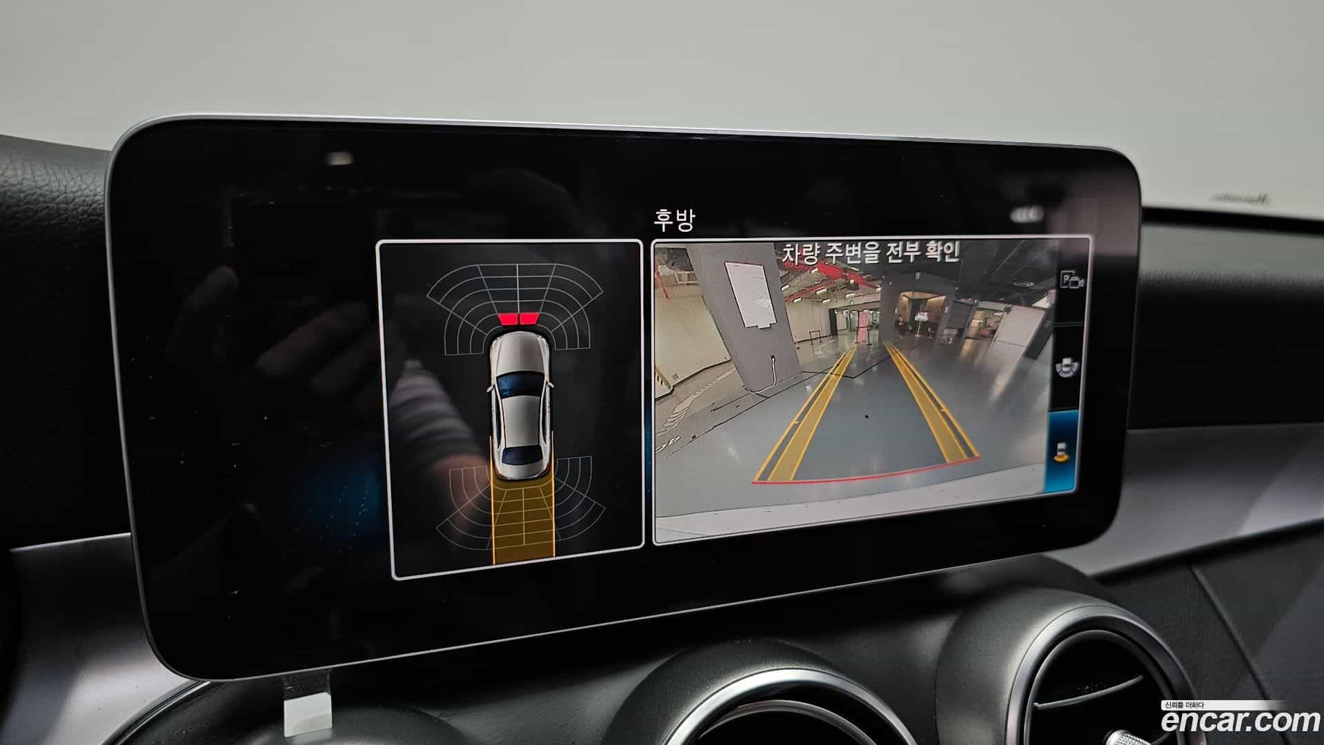 C-Class Mercedes-Benz 2019.1-OPTION-018