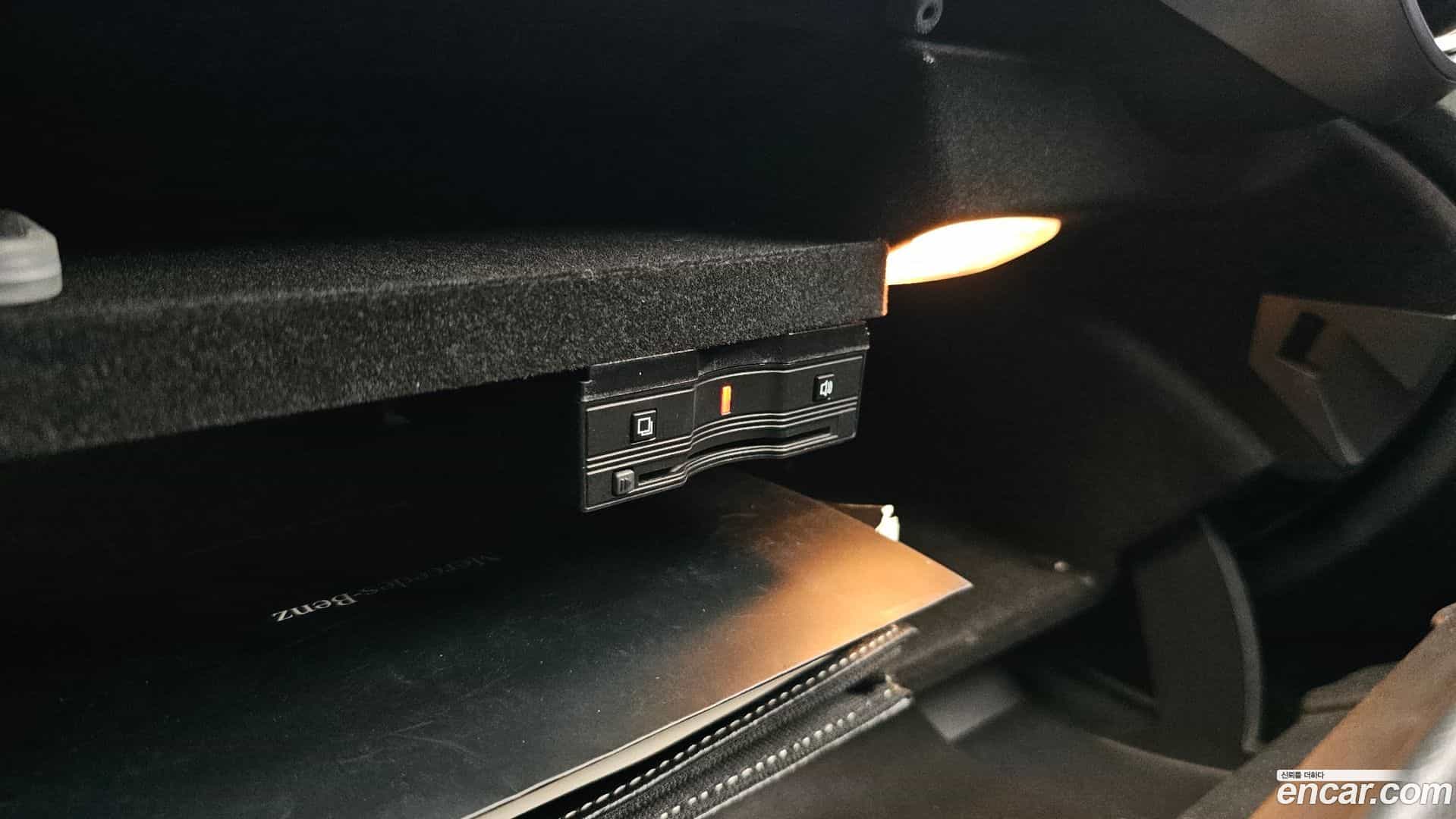 C-Class Mercedes-Benz 2019.1-OPTION-044