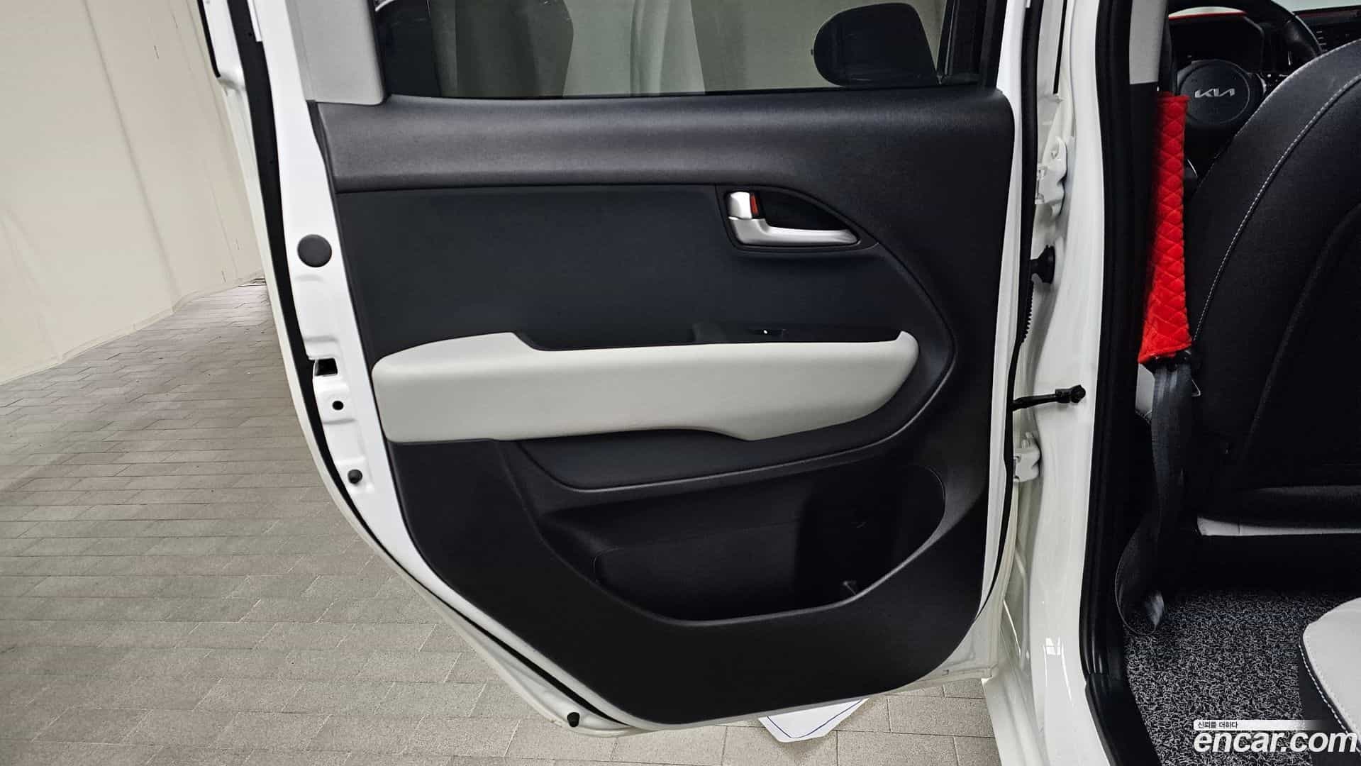 RAY Kia 2023.1-INNER-035