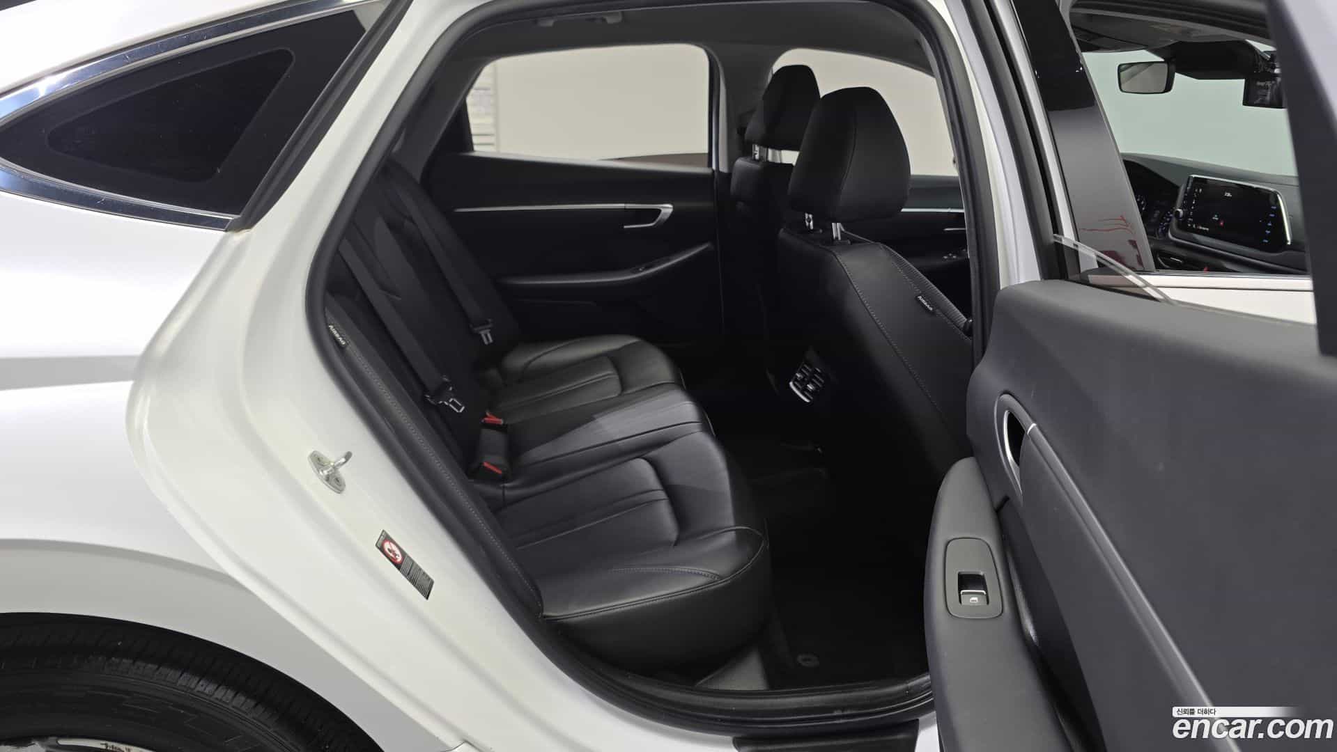 Sonata Hyundai 2022.6-OPTION-015