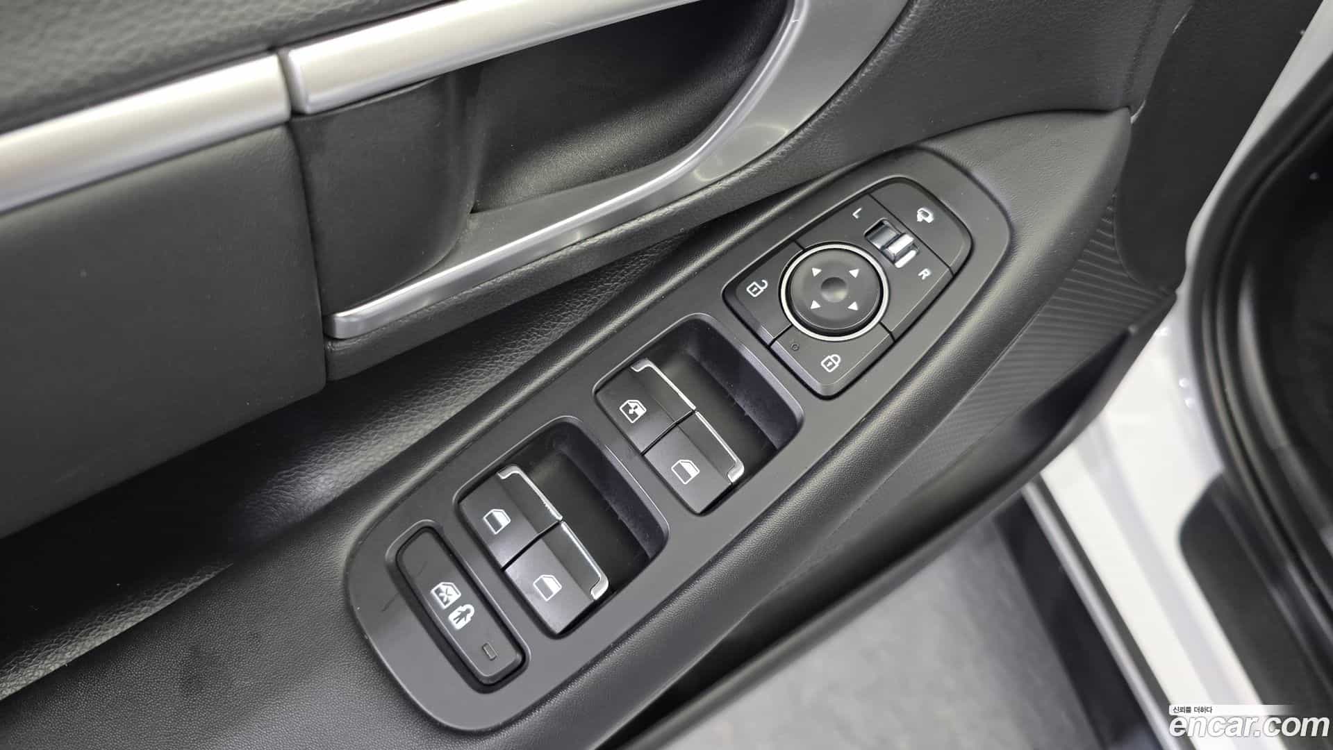 Sonata Hyundai 2022.6-OPTION-017