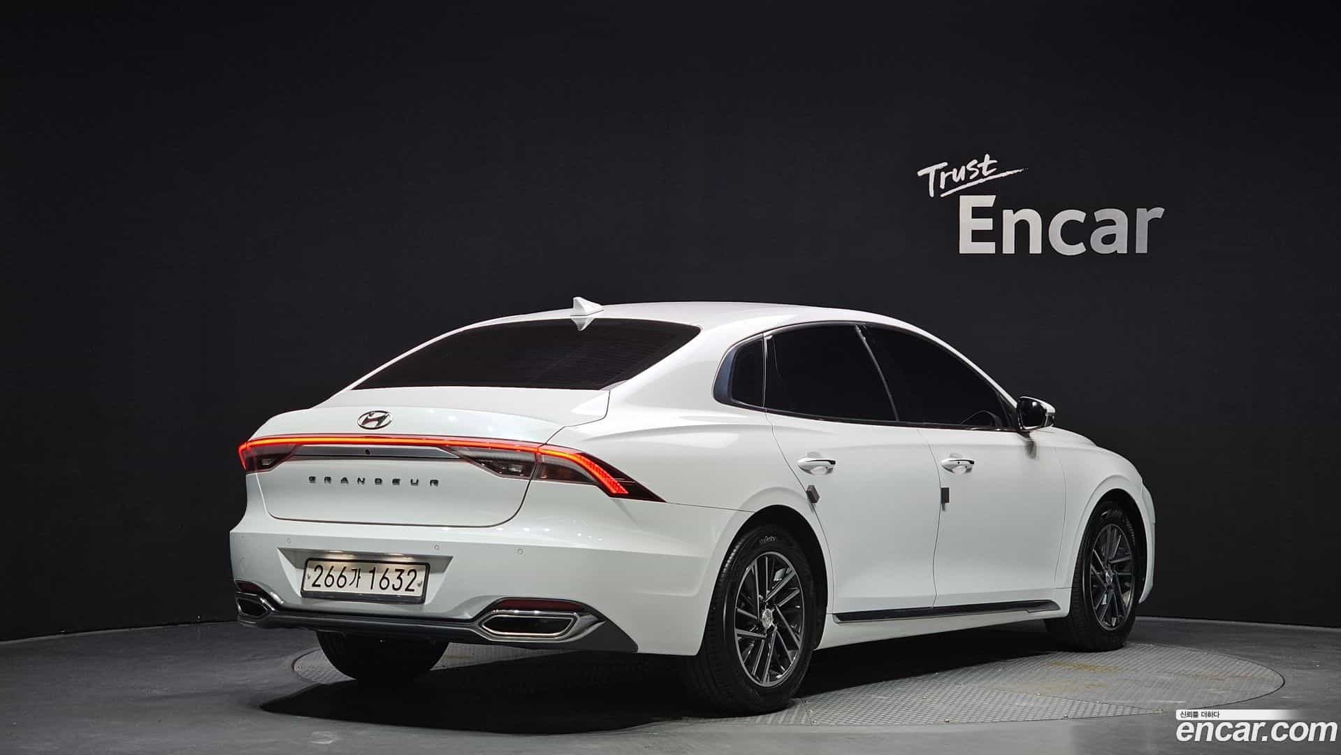 Grandeur Hyundai 2020.10-OUTER-002