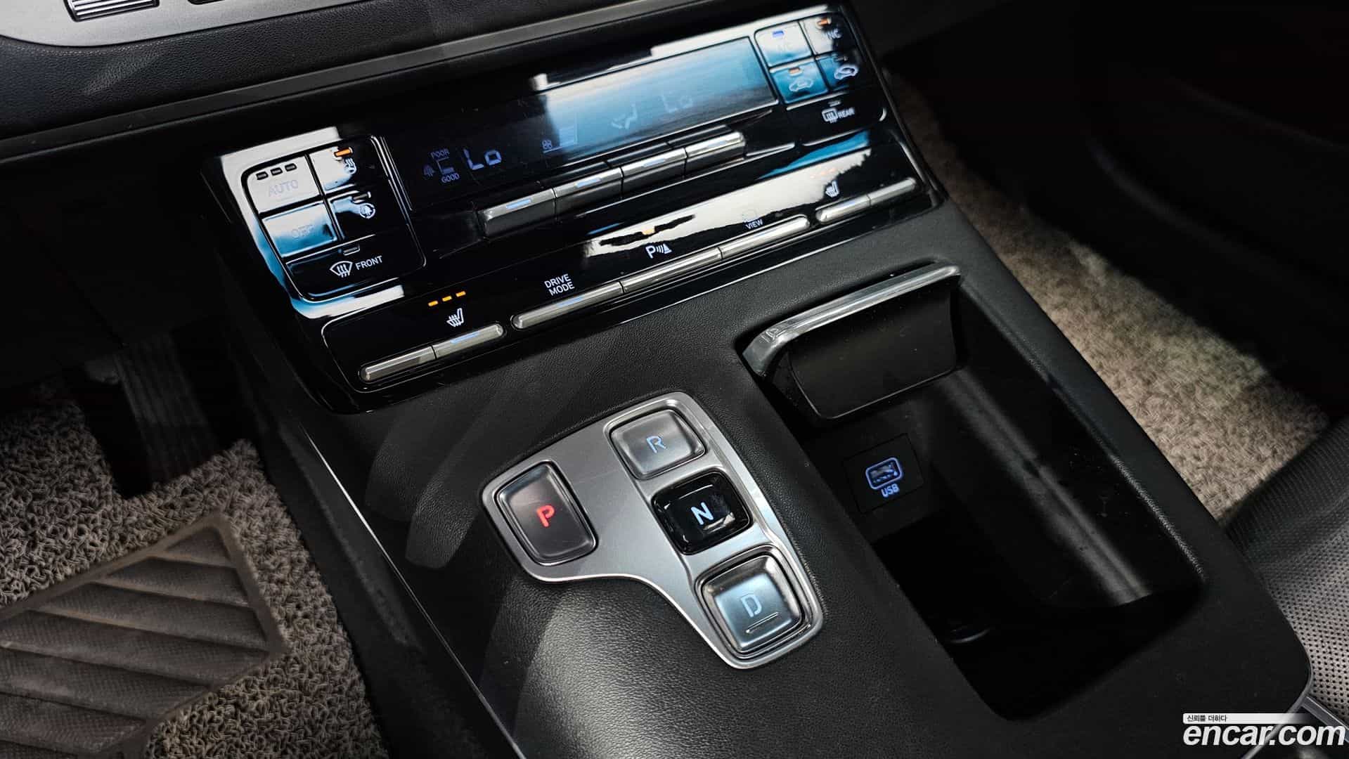 Grandeur Hyundai 2020.10-INNER-009