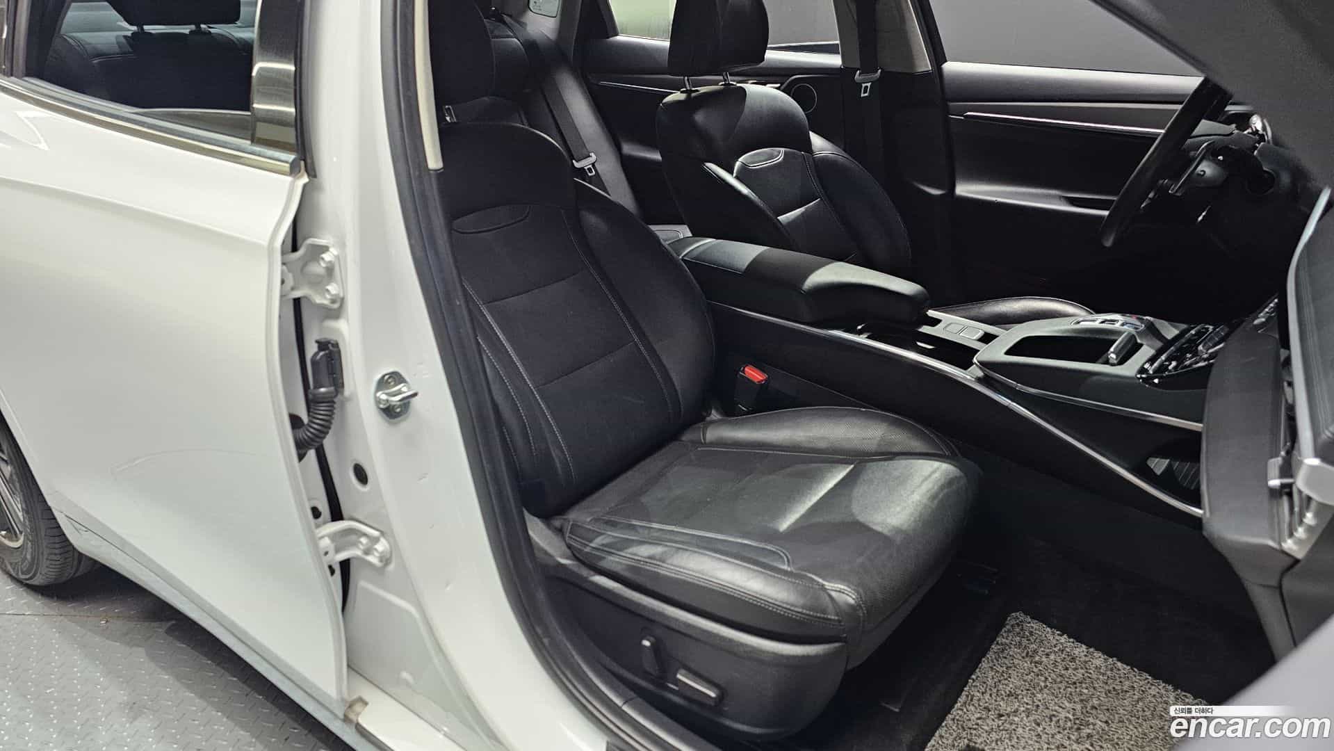 Grandeur Hyundai 2020.10-OPTION-016