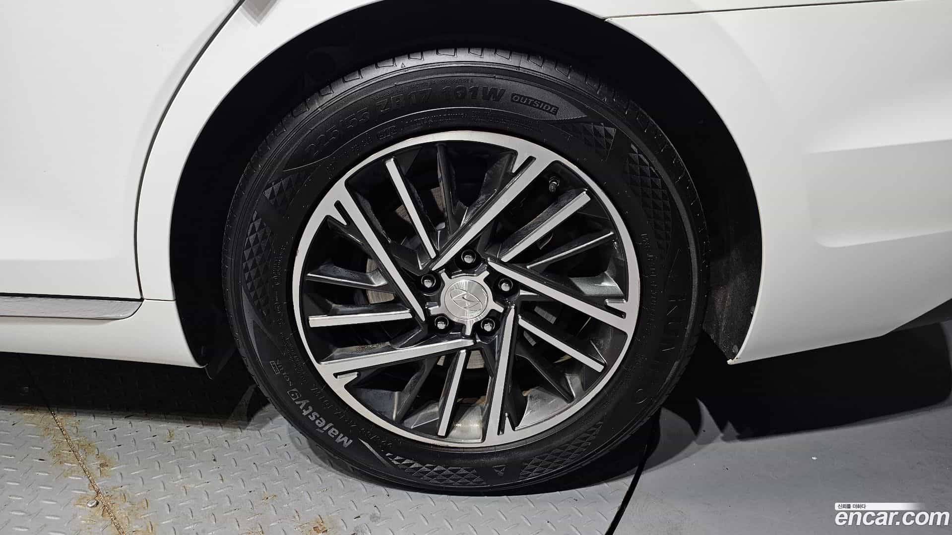 Grandeur Hyundai 2020.10-OUTER-031