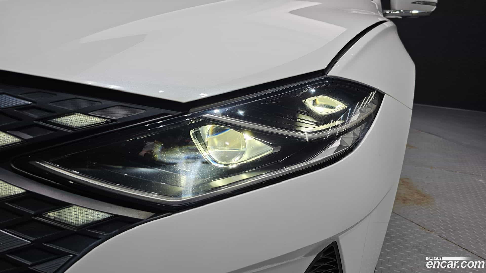 Grandeur Hyundai 2020.10-OUTER-032