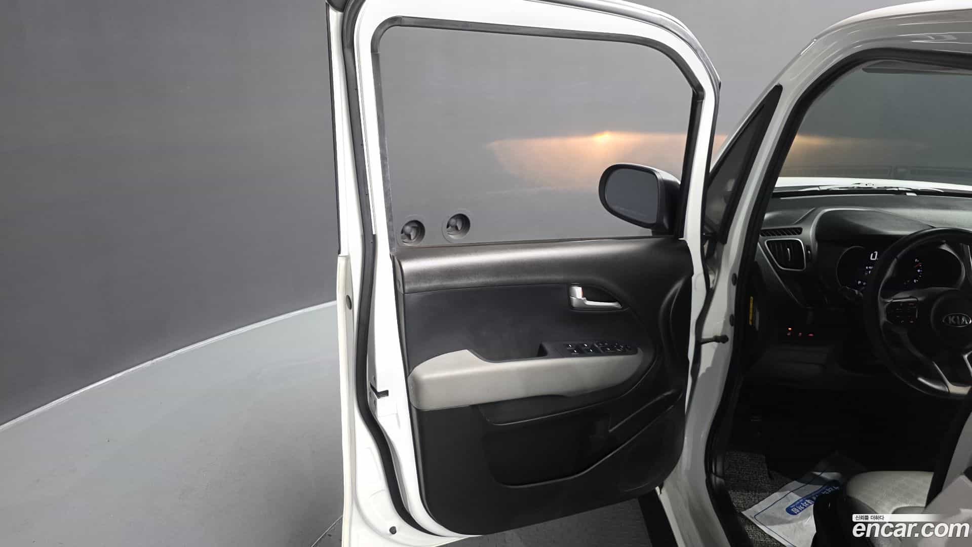 RAY Kia 2021.0-INNER-034