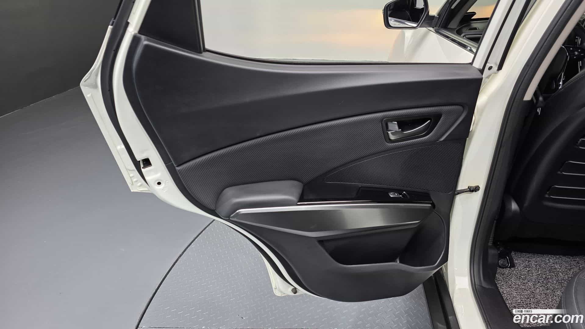 TIBOLI KG Mobility 2021.1-INNER-035
