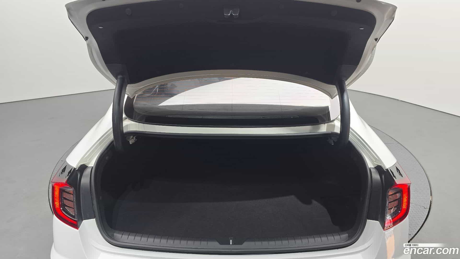 Sonata Hyundai 2019.9-OPTION-024