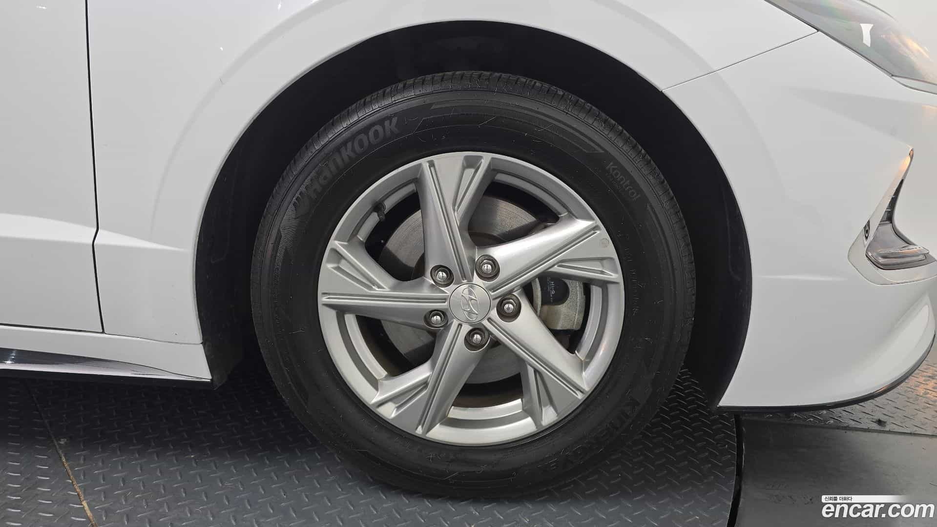 Sonata Hyundai 2019.9-OPTION-043