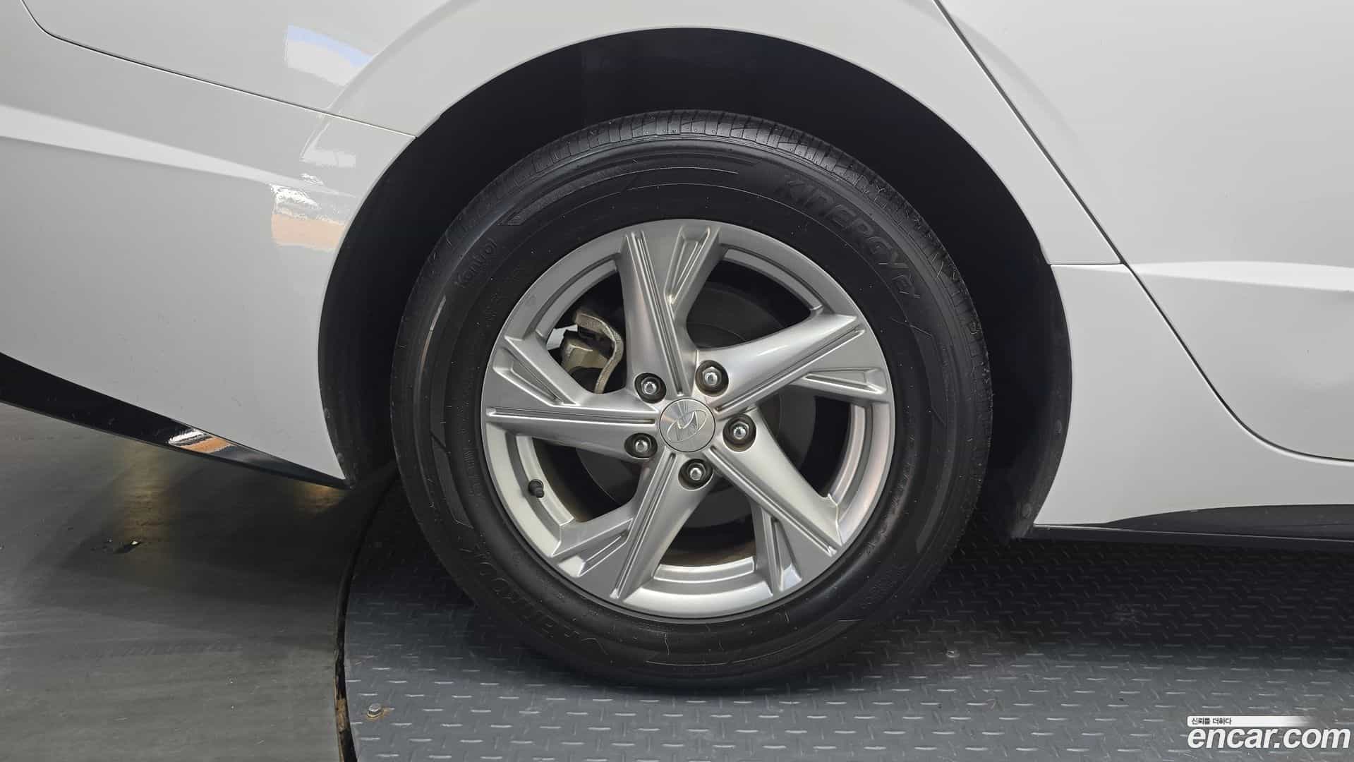 Sonata Hyundai 2019.9-OPTION-045