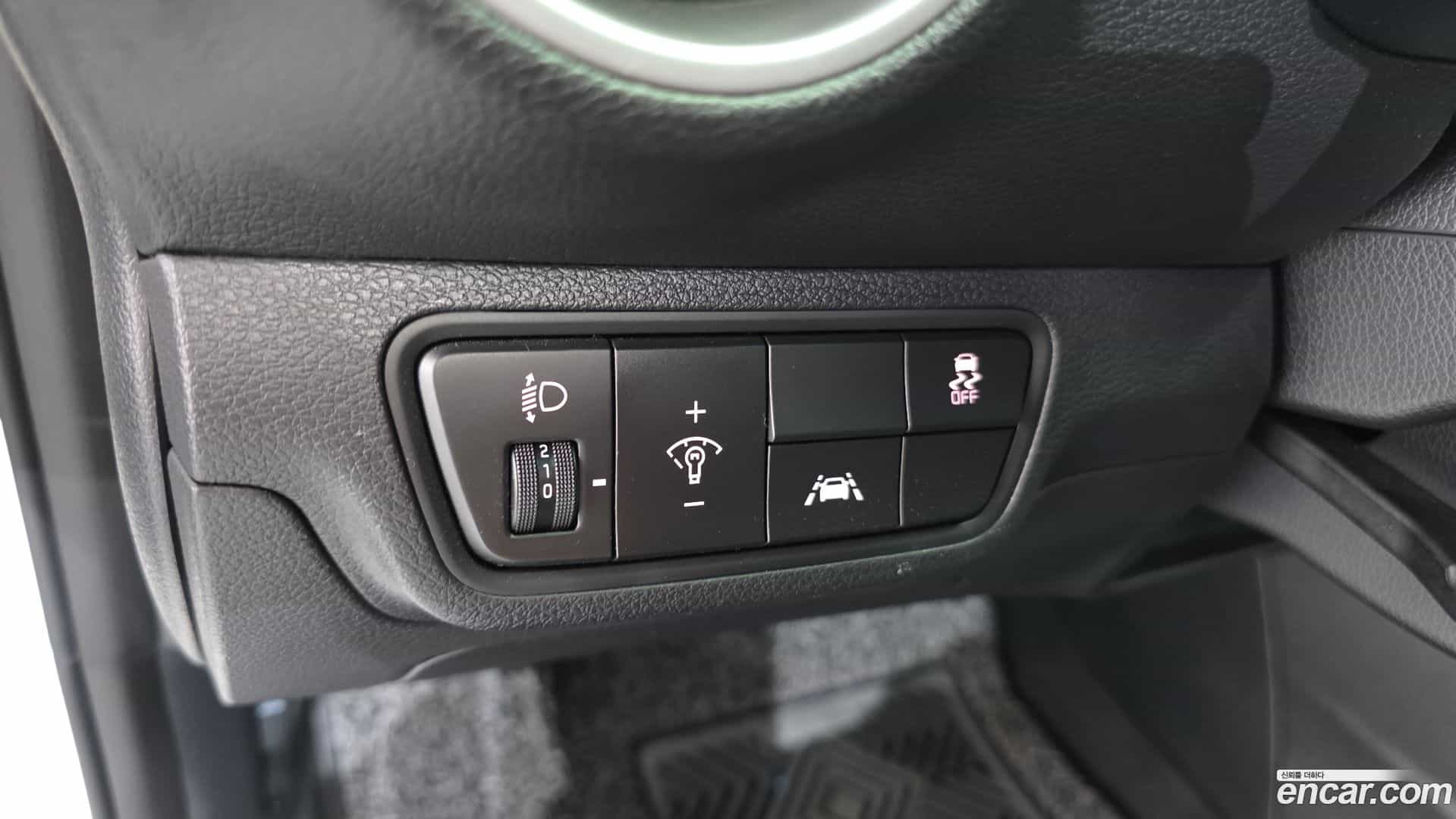 K3 Kia 2020.0-OPTION-017
