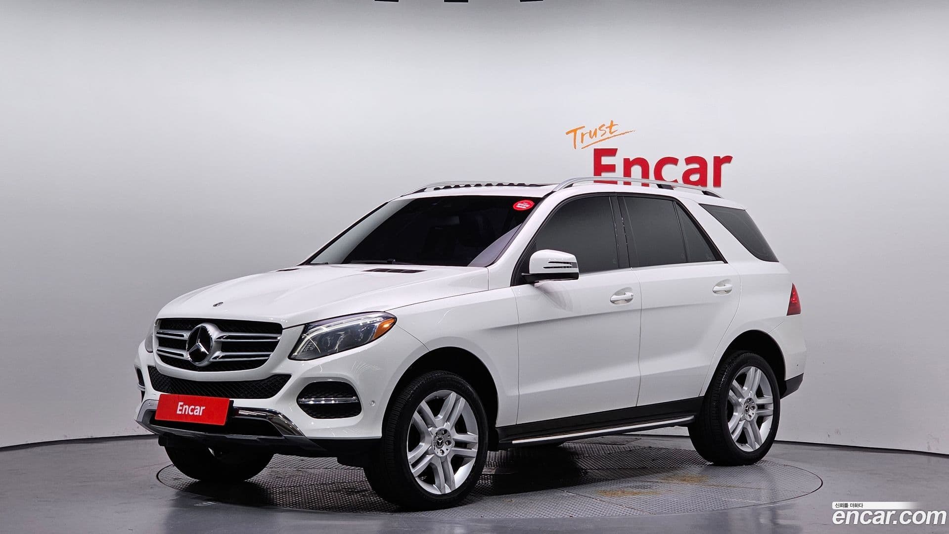 Main__Slider__Photo:GLE-Class Mercedes-Benz 2018.10-0