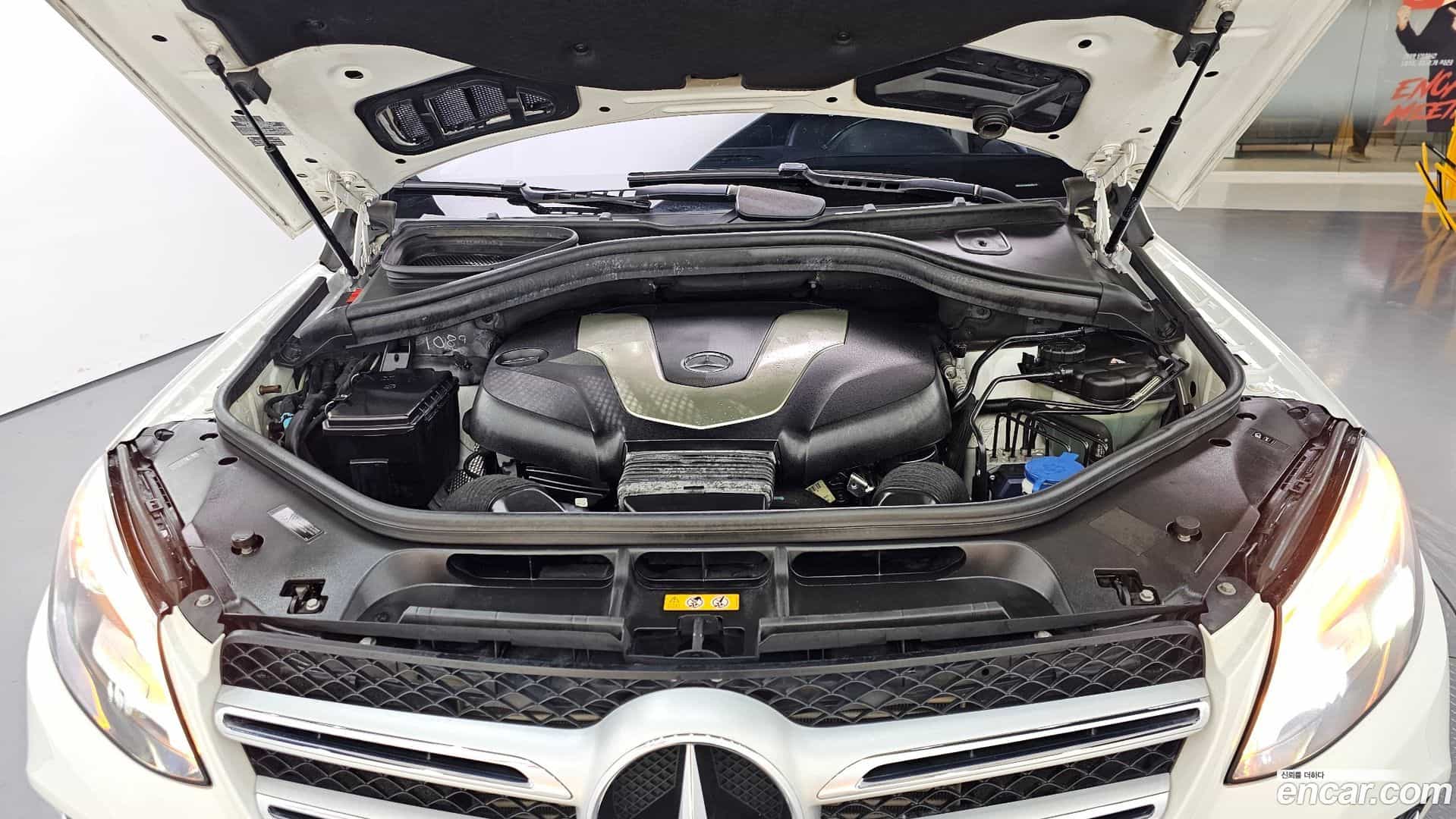 GLE-Class Mercedes-Benz 2018.10-OUTER-006